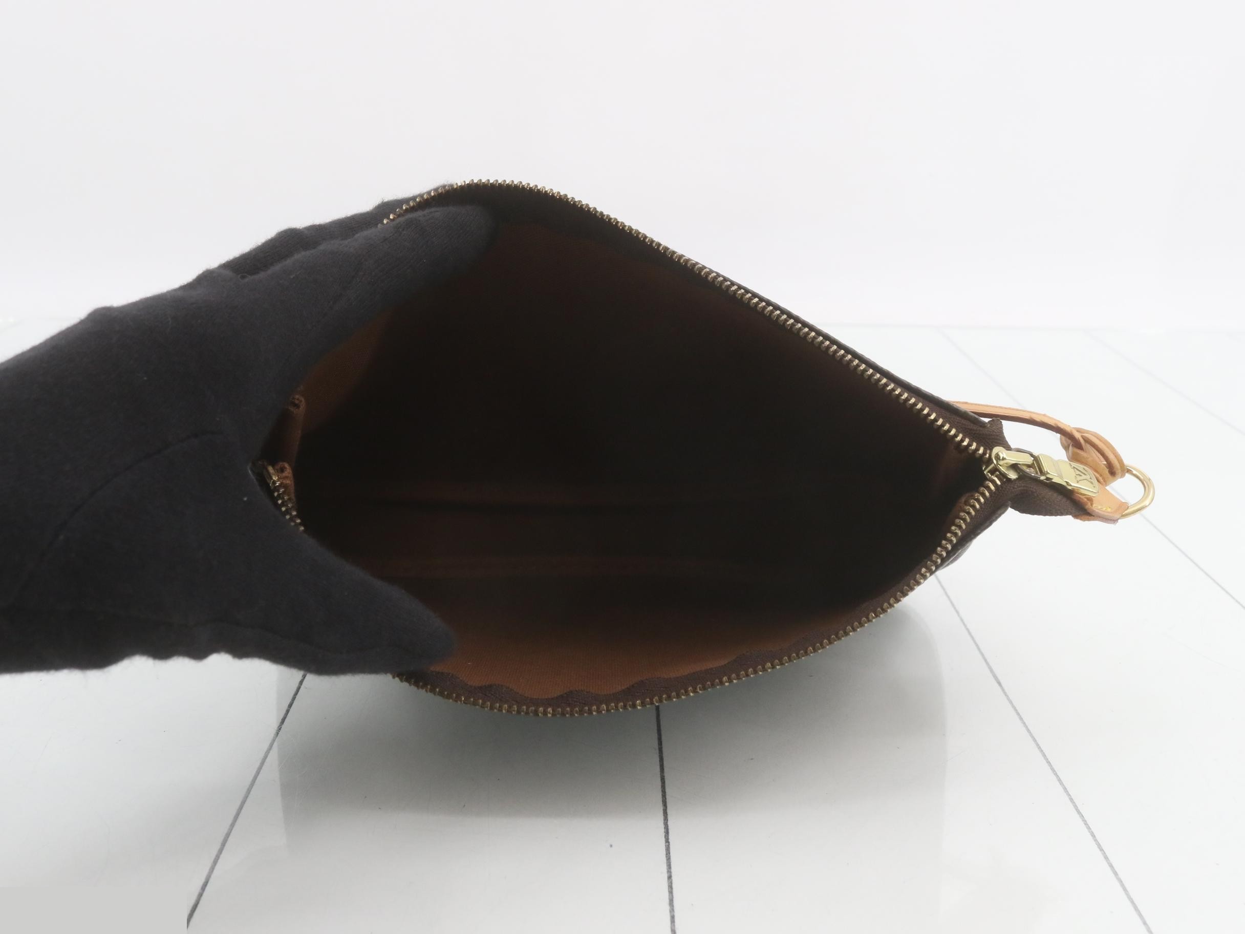 Monogram Pochette Accessoires VI1001 — view 4
