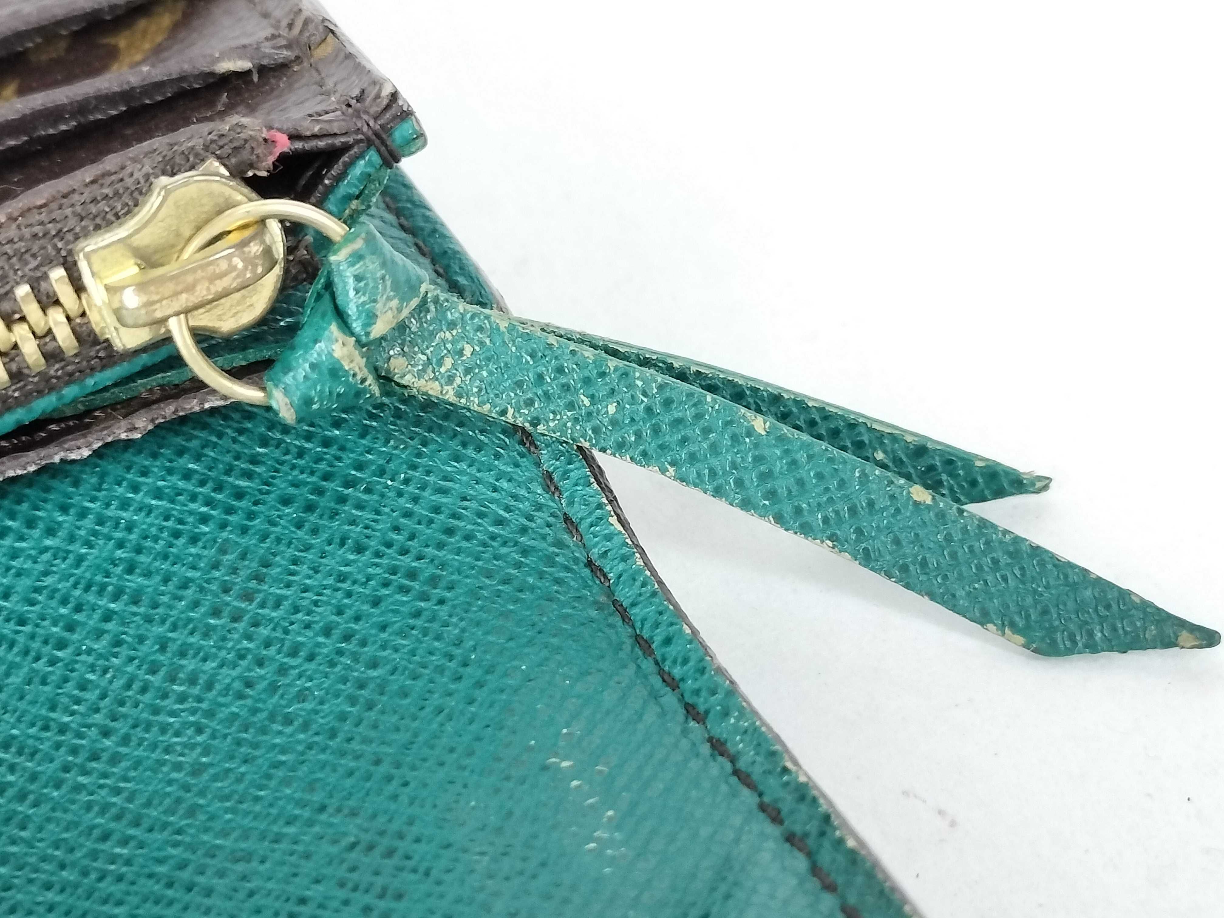 Monogram Louis Vuitton Portefeuille Emilie wallet, scuffs, wear and tear. — view 11