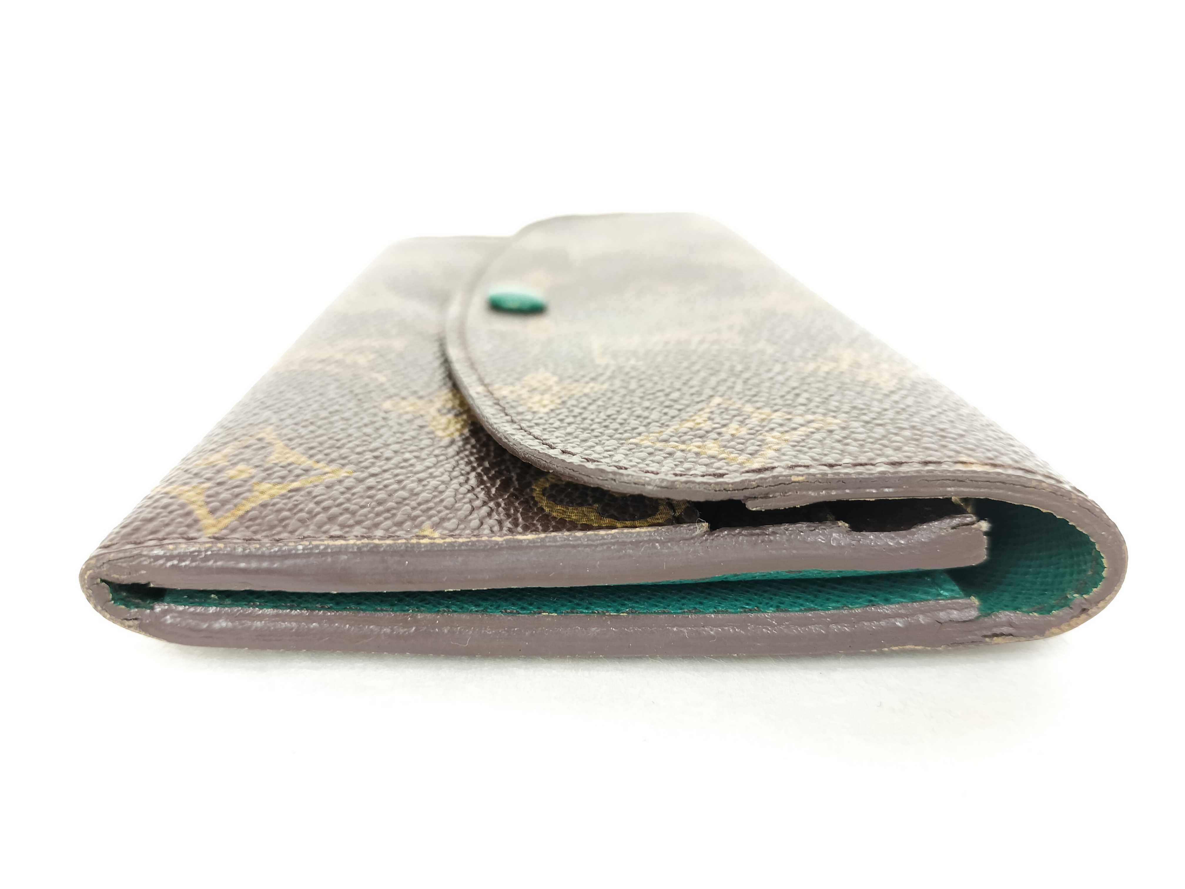 Monogram Louis Vuitton Portefeuille Emilie wallet, scuffs, wear and tear. — view 5