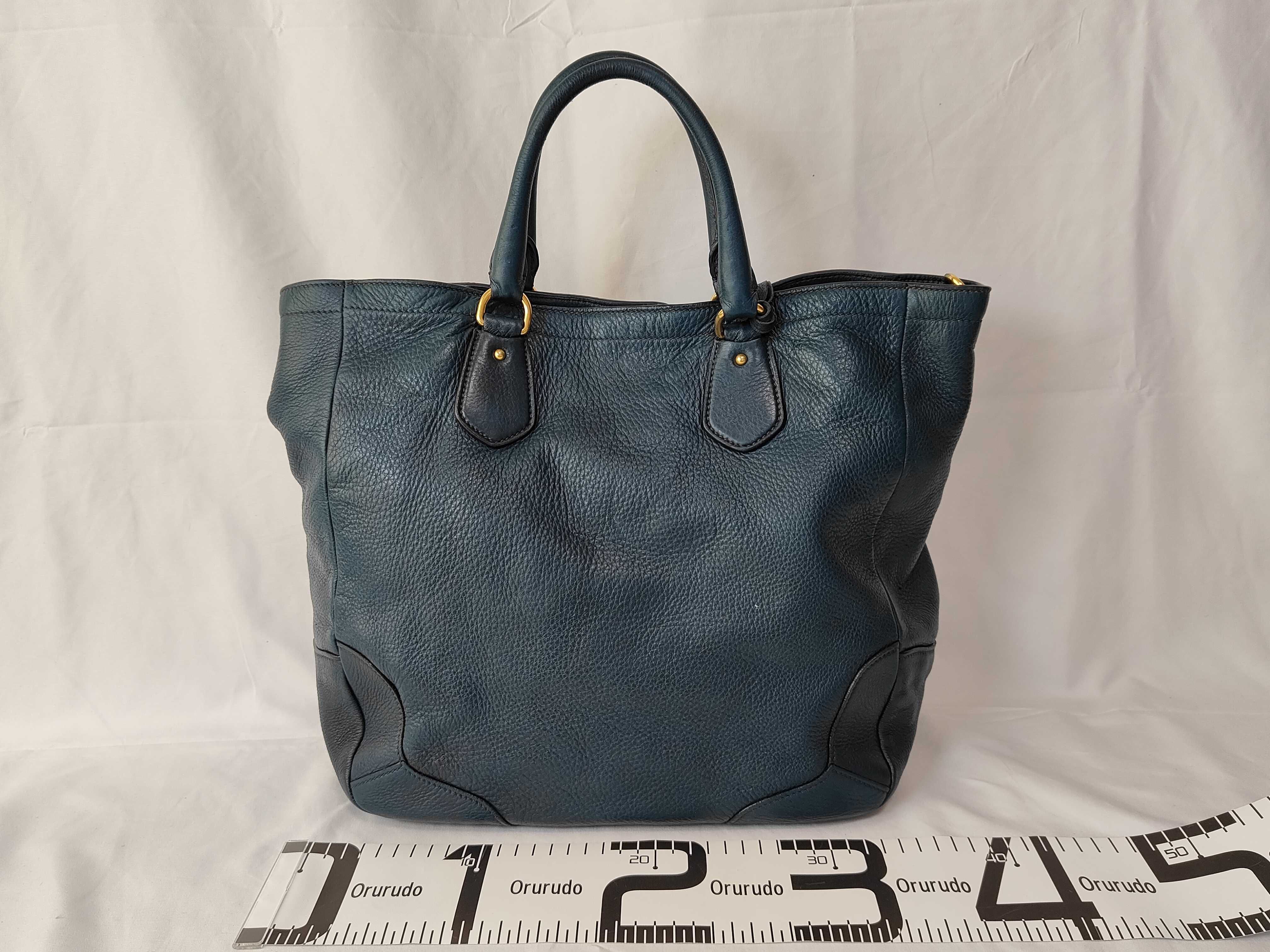 Vitello Daino Leather Tote Bag — view 2