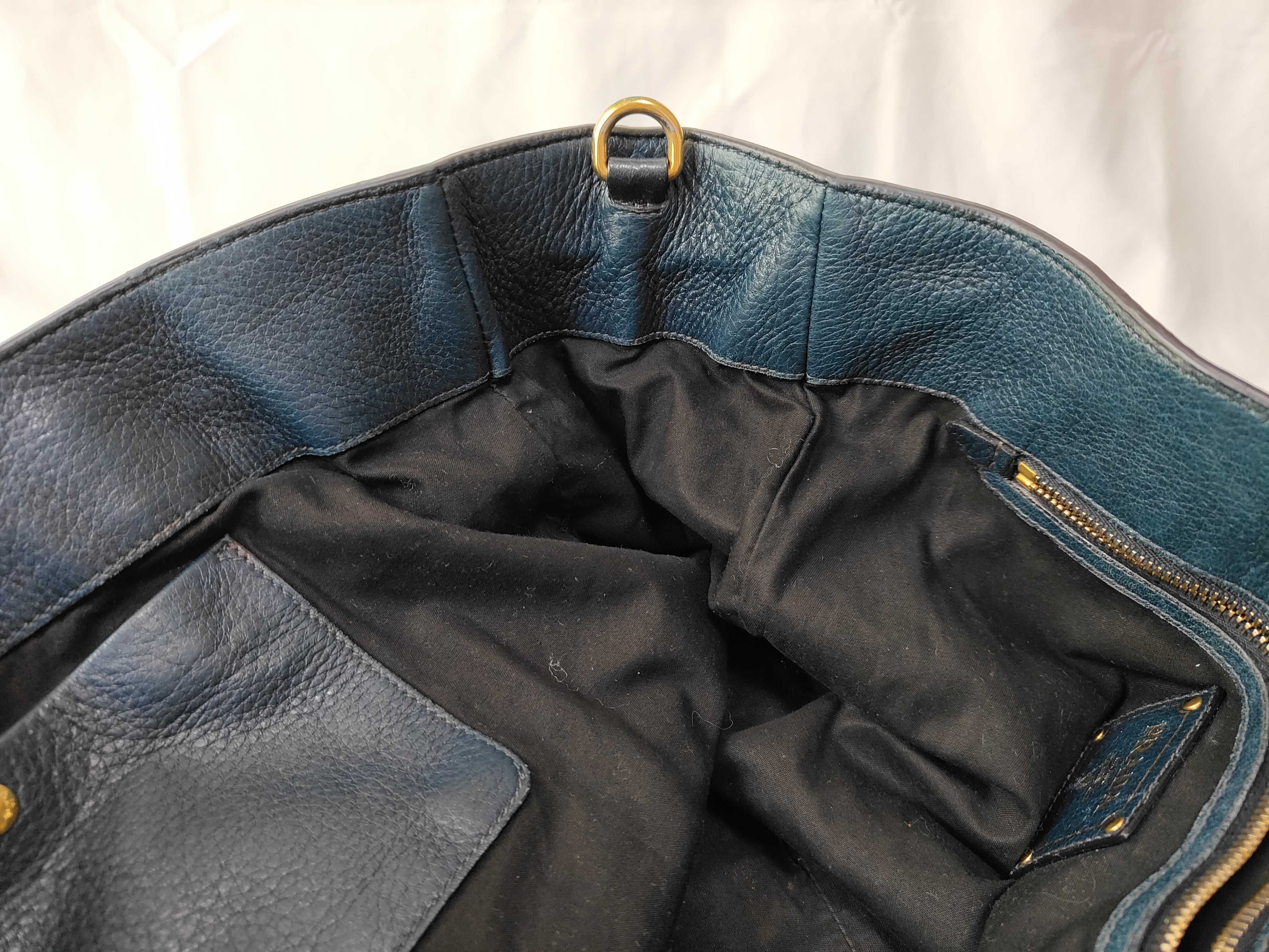 Vitello Daino Leather Tote Bag — view 8