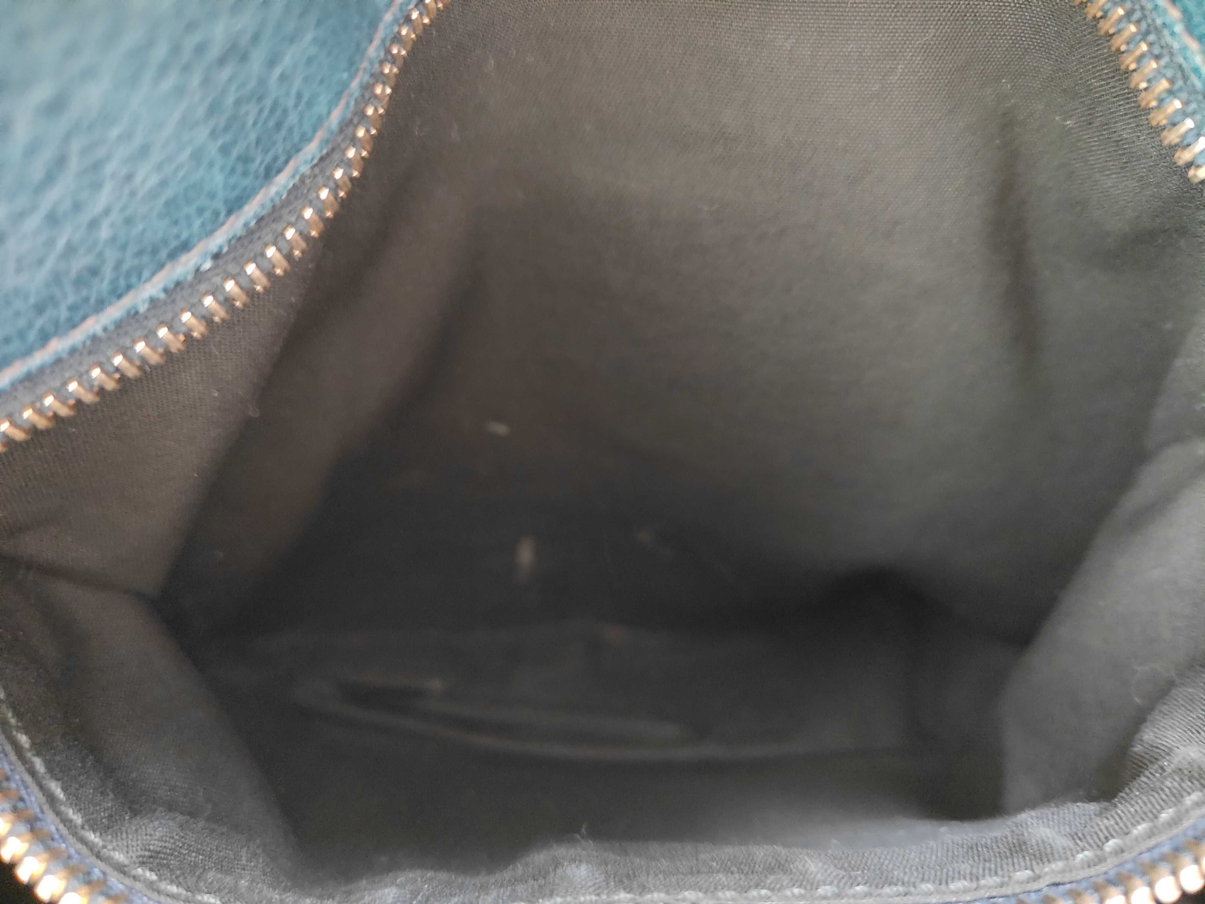 Vitello Daino Leather Tote Bag — view 10