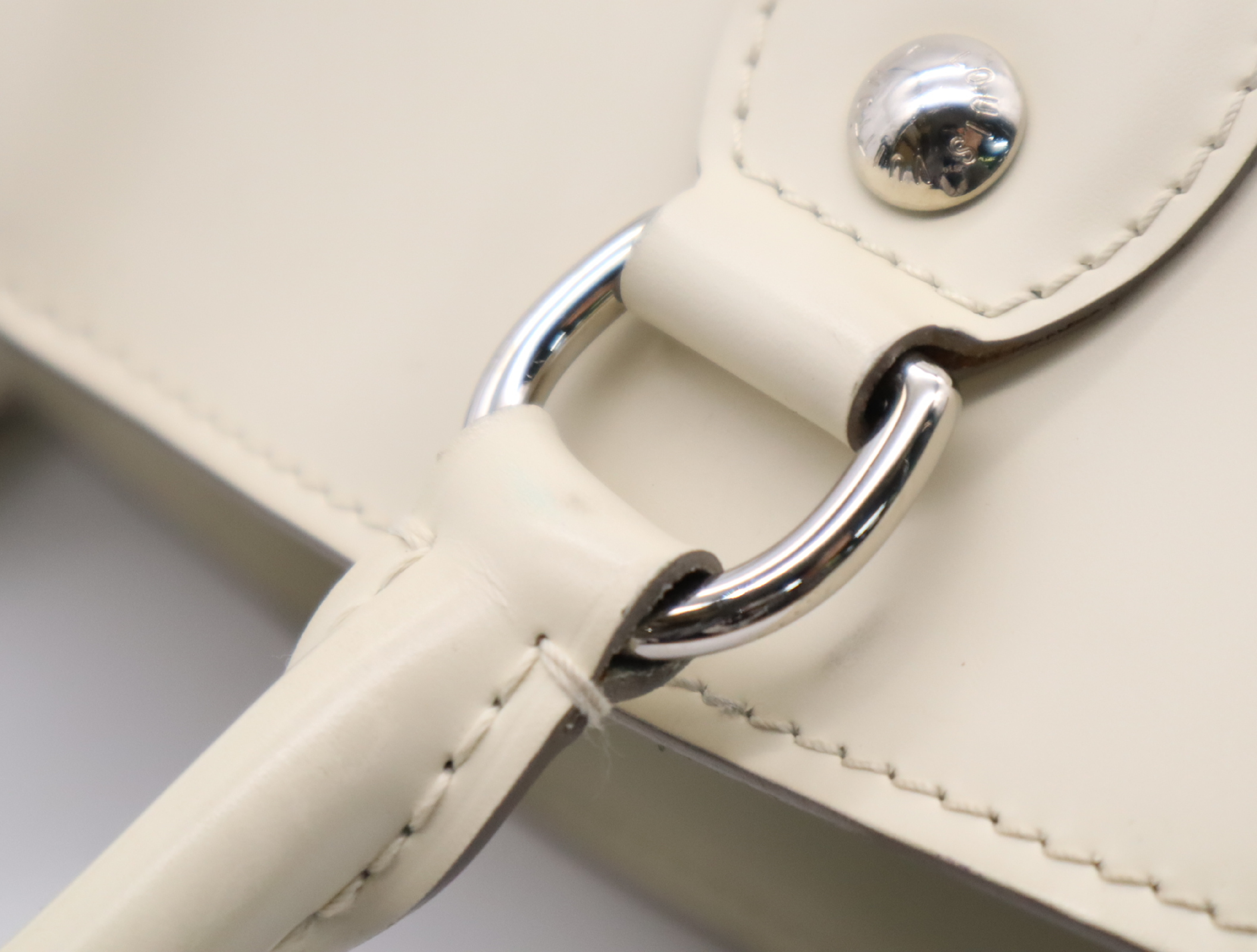 M5926J Epi Passy Ivoire Handbag — view 10
