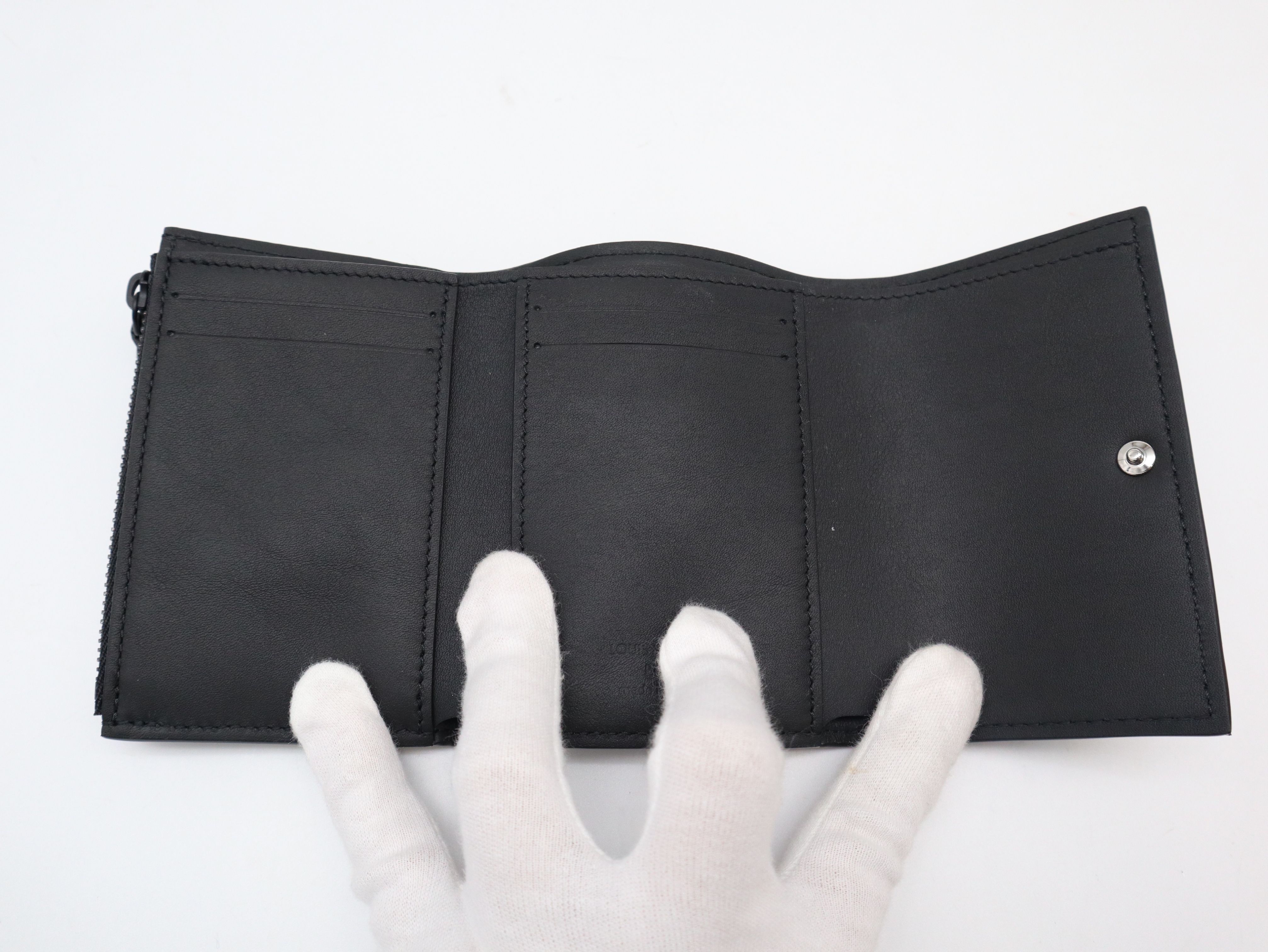 M12635 Monogram Shadow Victor Wallet, Black, RFID tested, with box and dust bag. — view 8