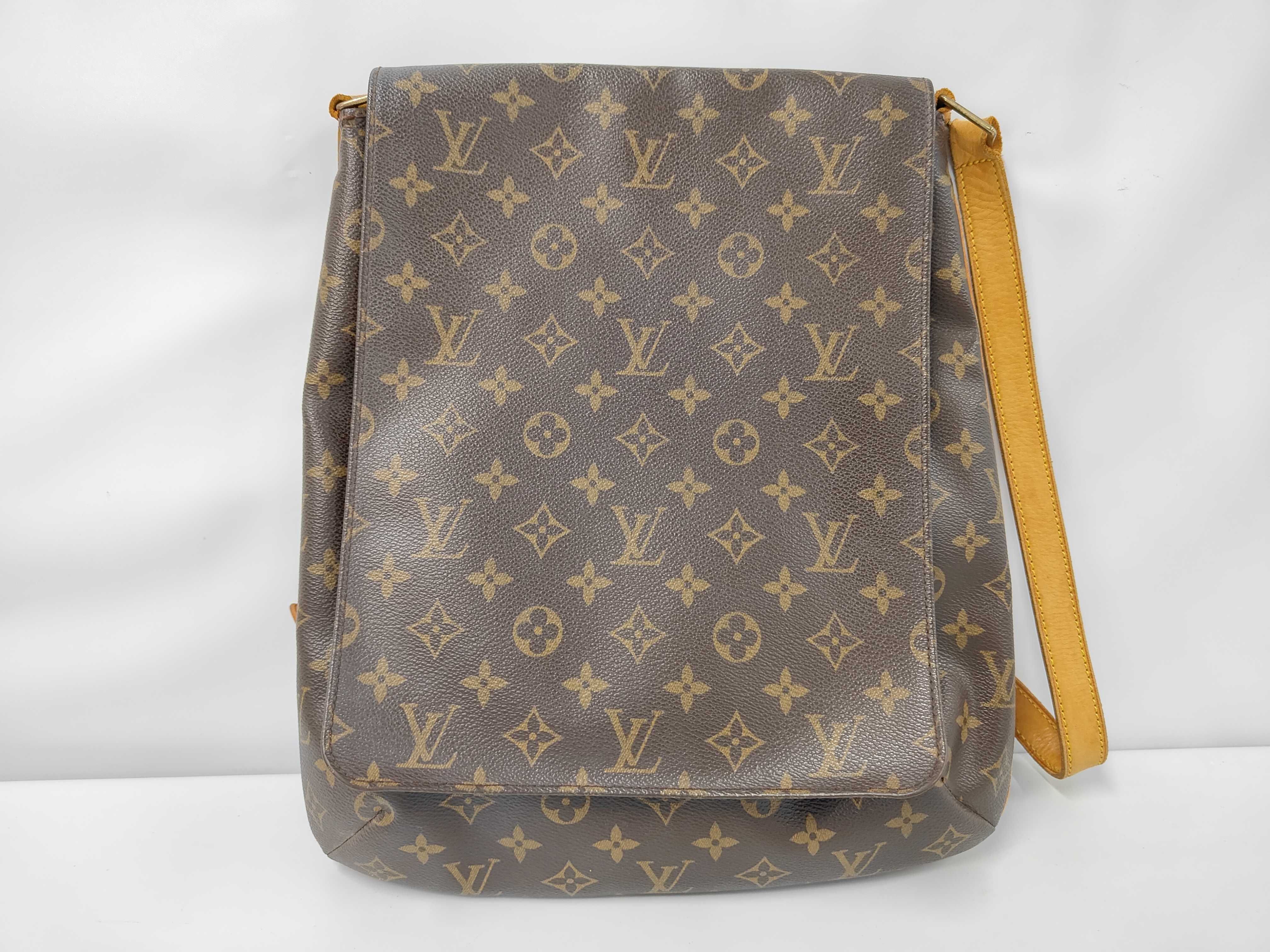 M51256 Monogram Musette Shoulder Bag
