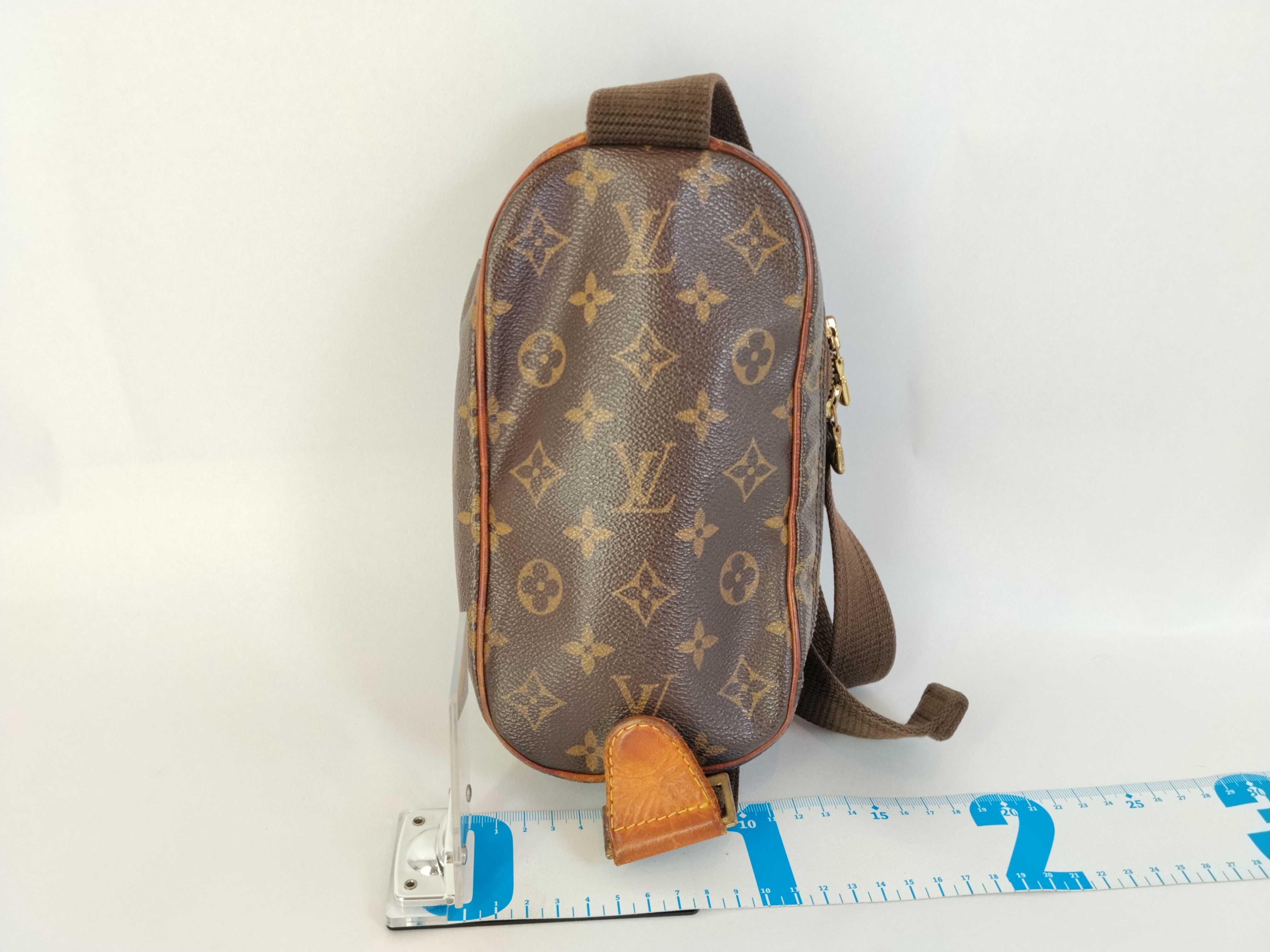 Monogram Pochette Gange M51870 CA0014 Shoulder Bag — view 2