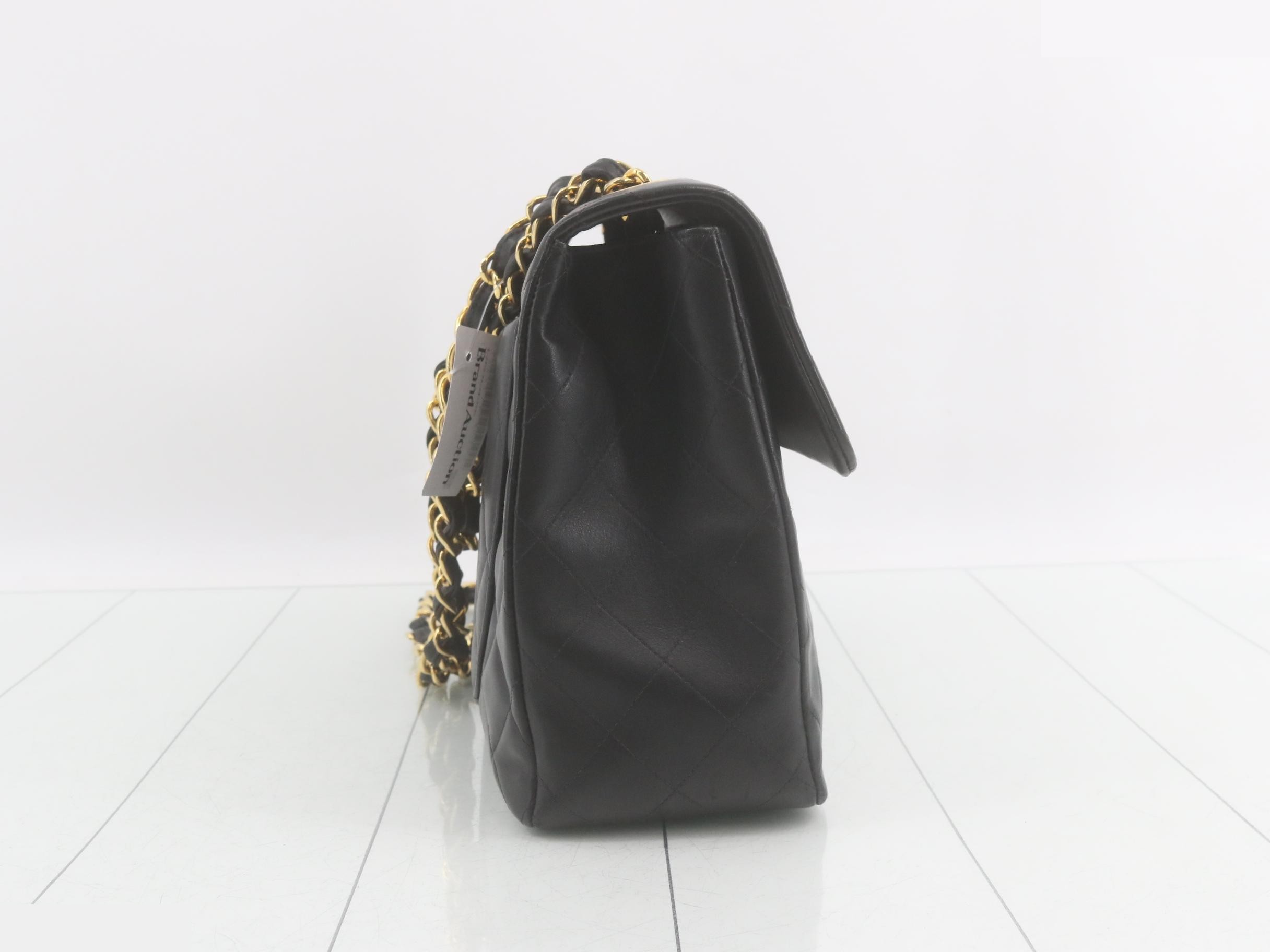 Large Matelassé Shoulder Bag, Black, Series 3 — view 4