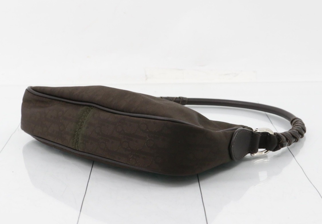 Trotter (bag) - Shoulder bag - Cannage leather — view 3