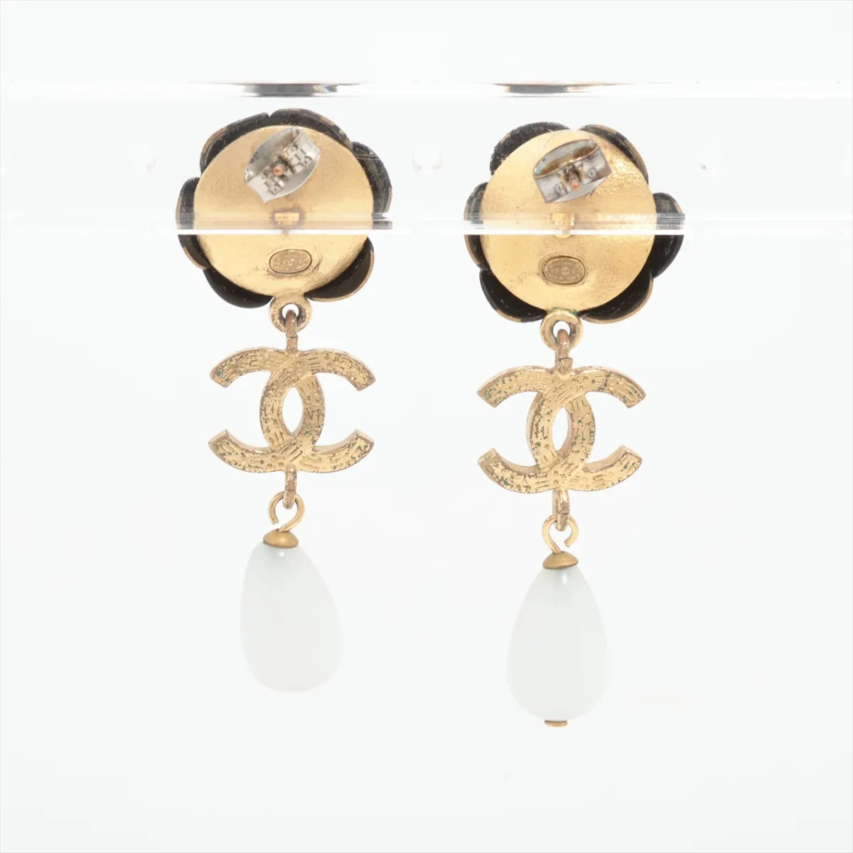 Coco Mark Camellia A20A Earrings (Pair) Plastic x GP x Rhinestone Gold x Black — view 2