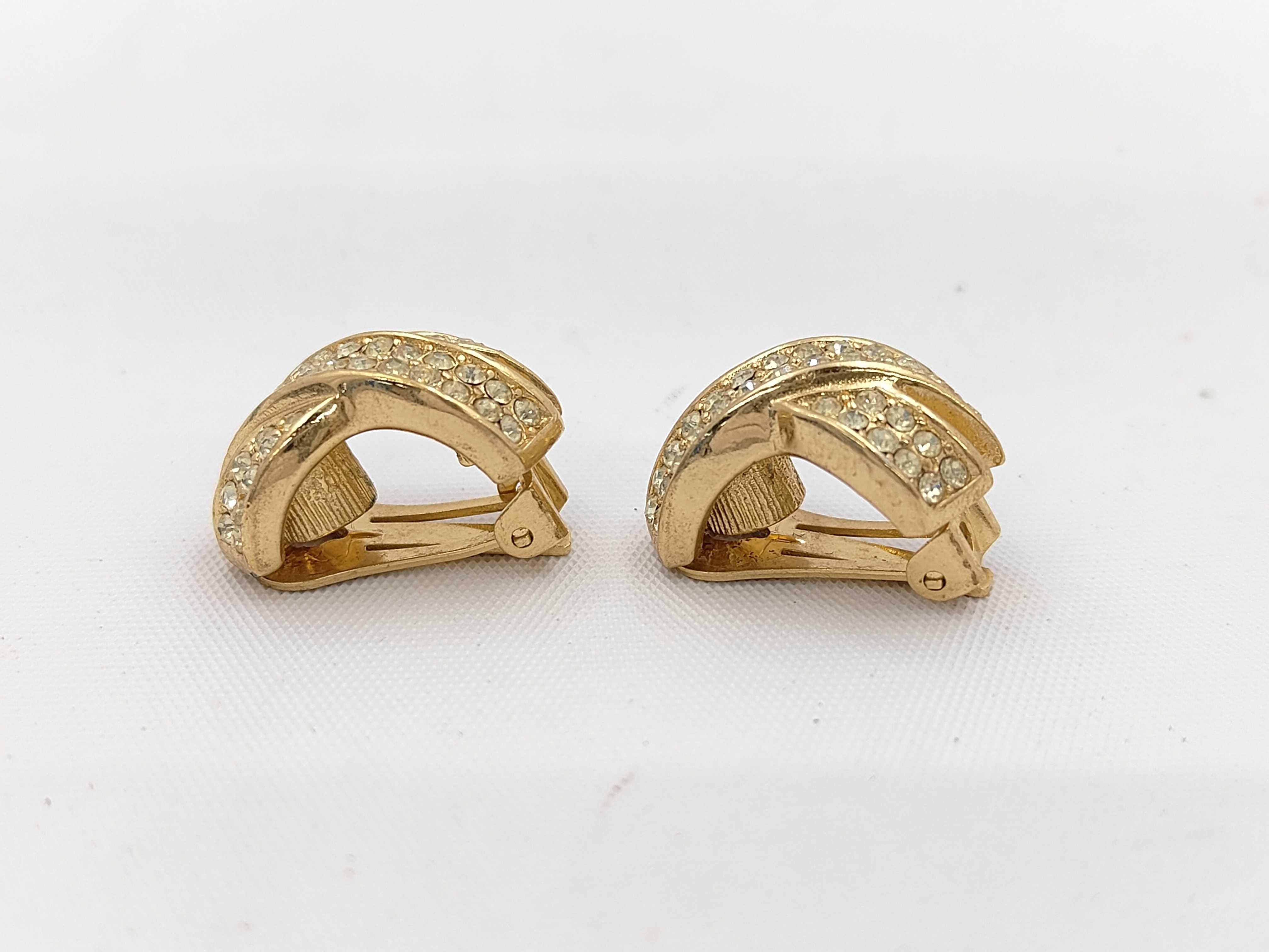 earrings — view 3