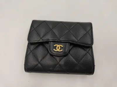 Classic Small Flap Wallet AP0231