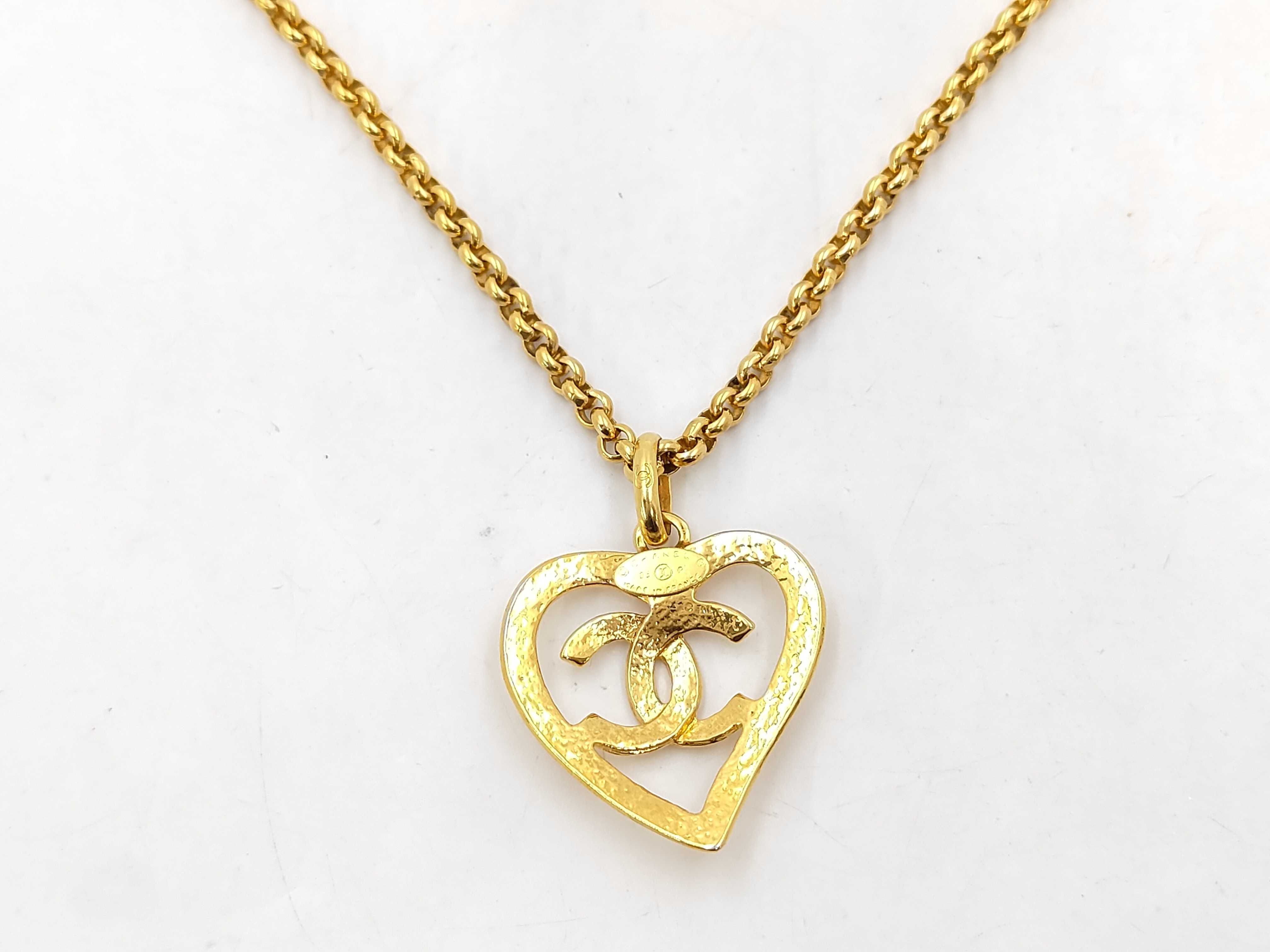 Coco Mark Heart Motif Gold 95P Necklace — view 3