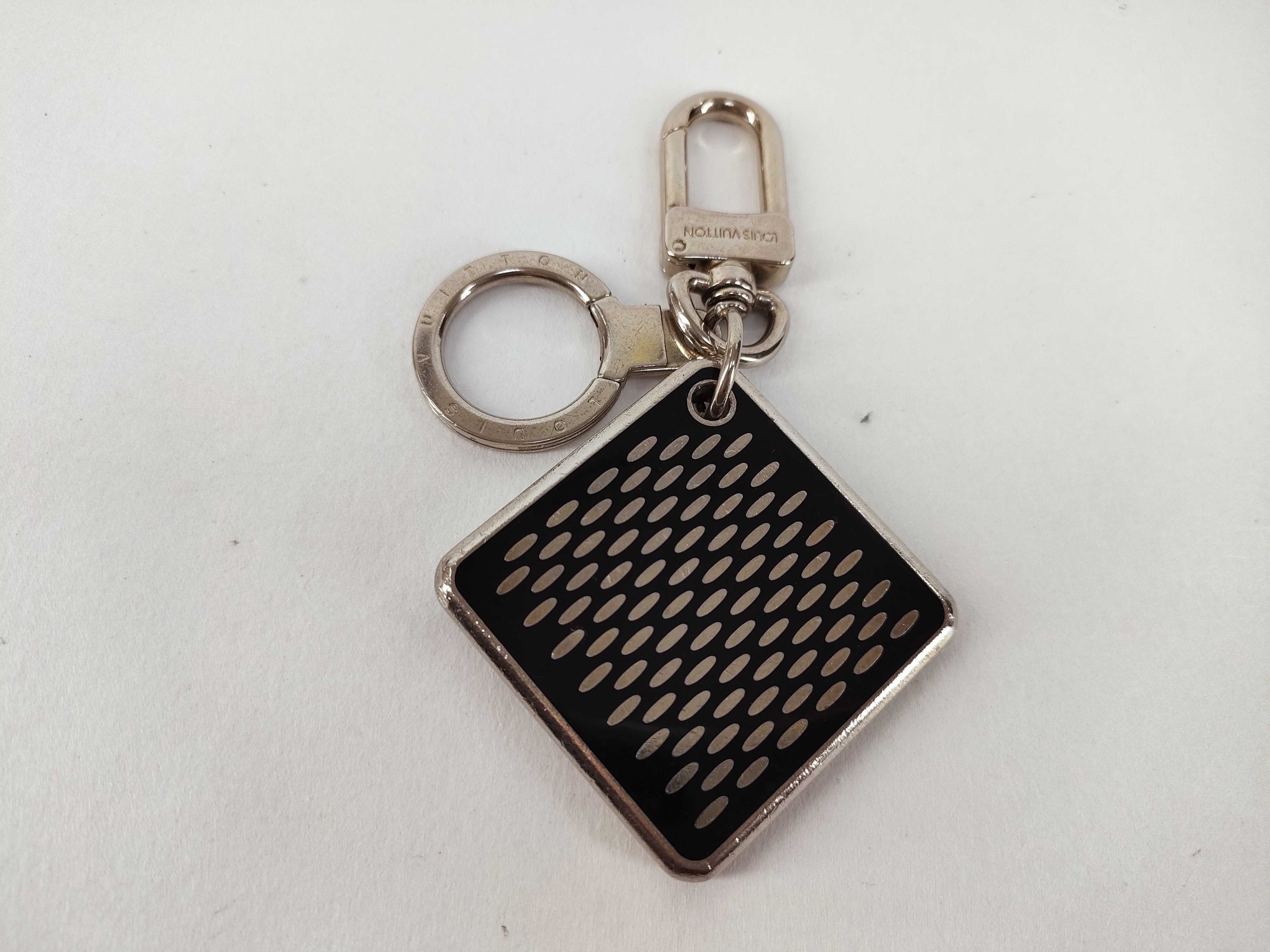 Damier LV Portefeuille Damier Clark Black x Silver Charm — view 2