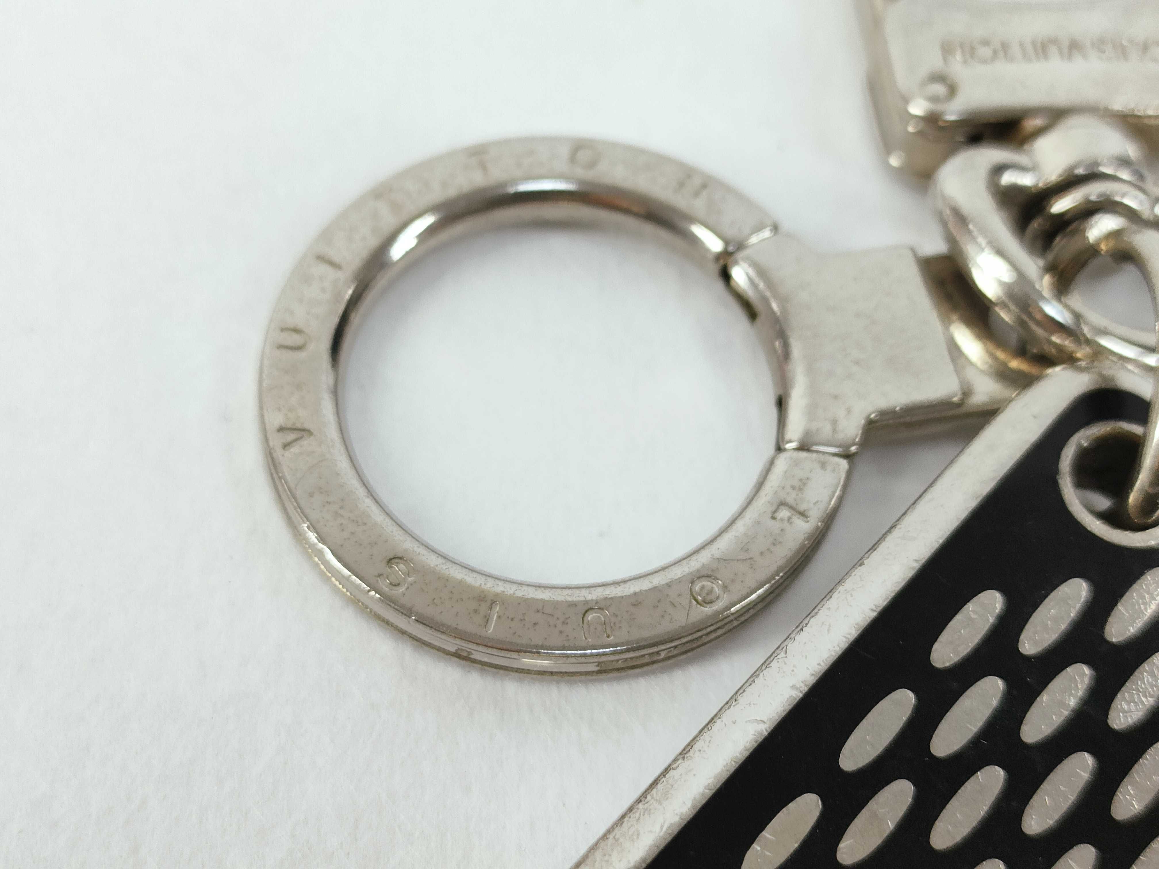 Damier LV Portefeuille Damier Clark Black x Silver Charm — view 3