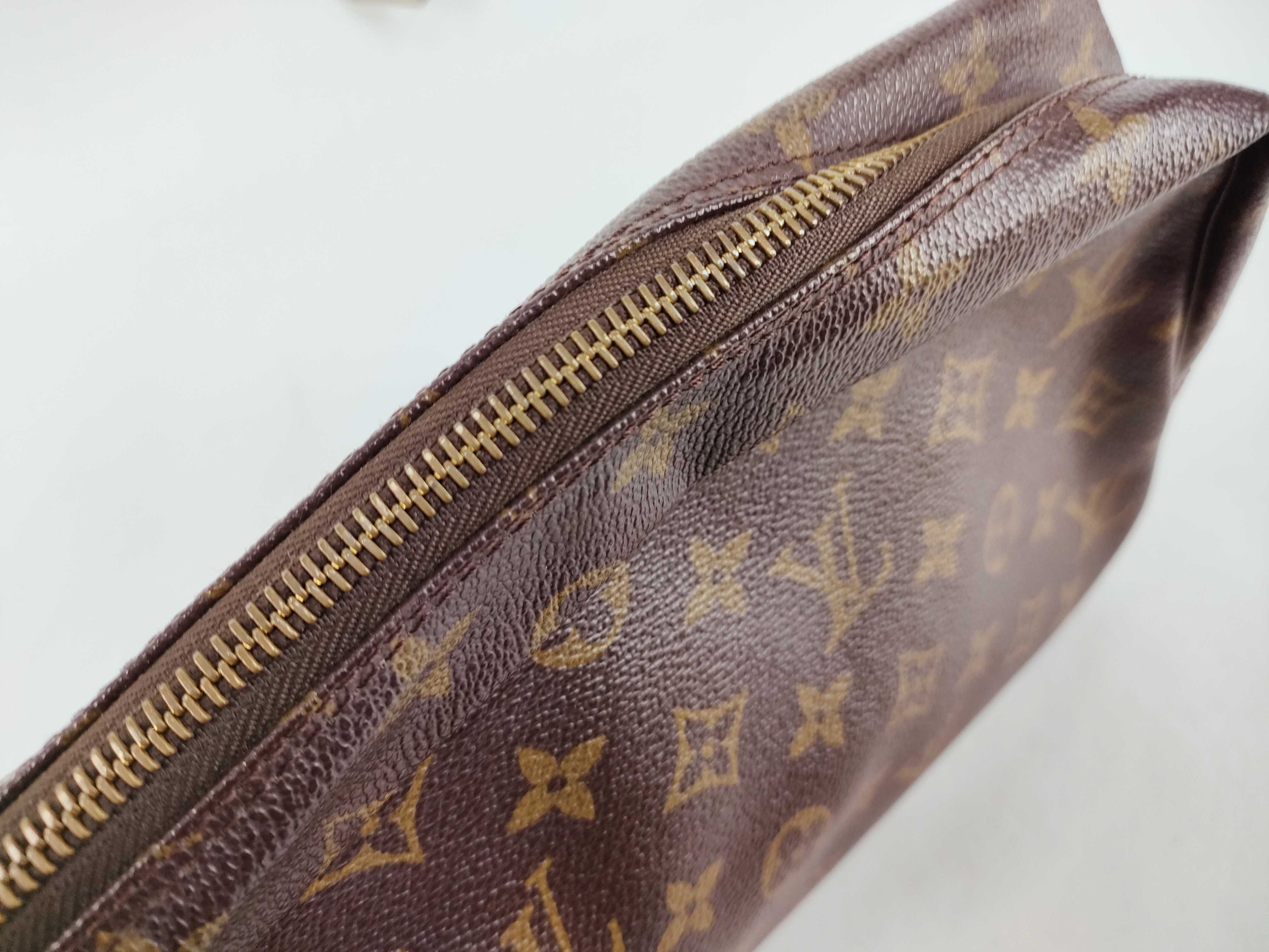 Monogram Louis Vuitton Trousses Toilette 28 Monogram M47522 Pouch — view 6