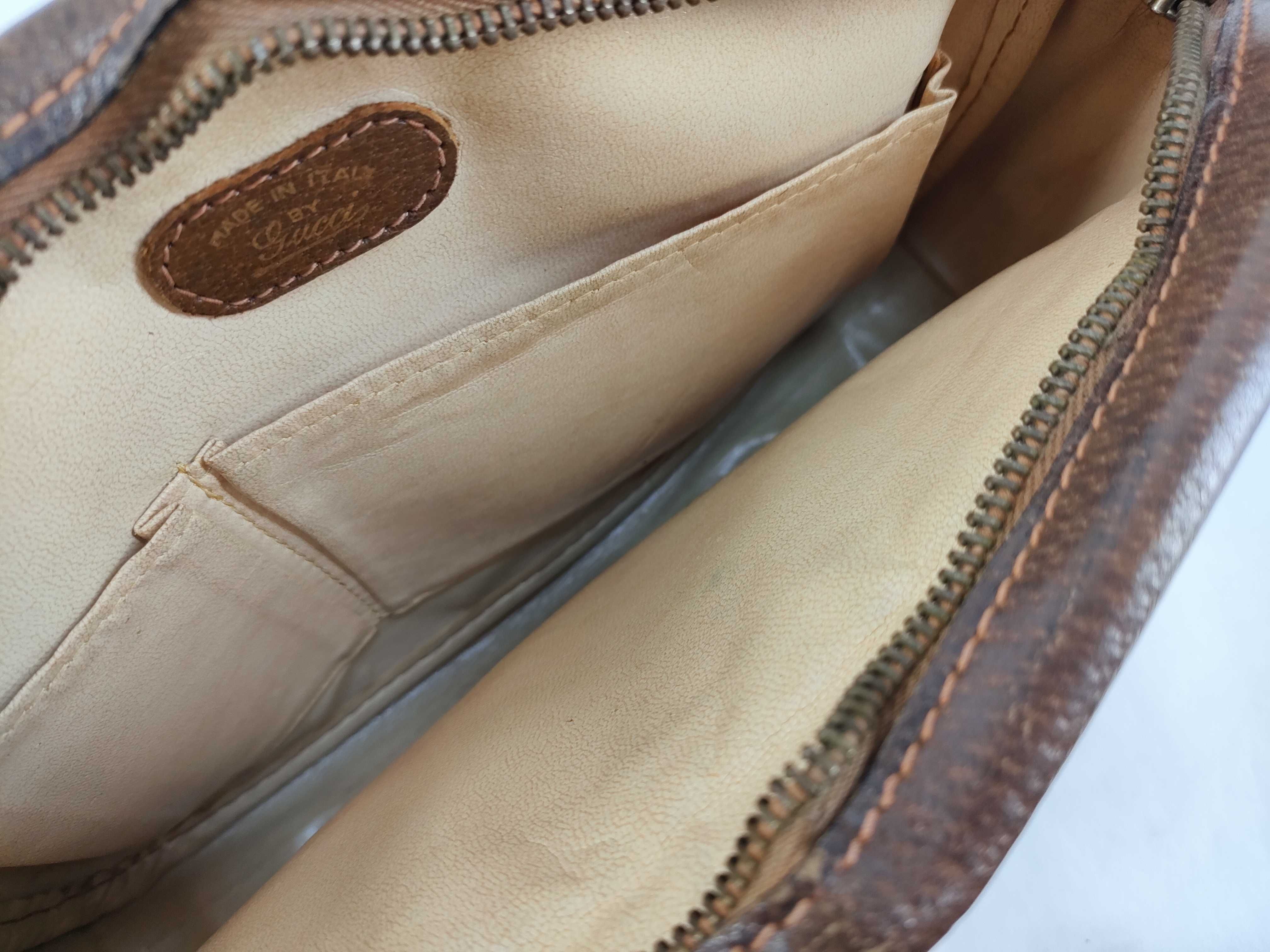 GG Supreme Shoulder Bag with Strap — view 9