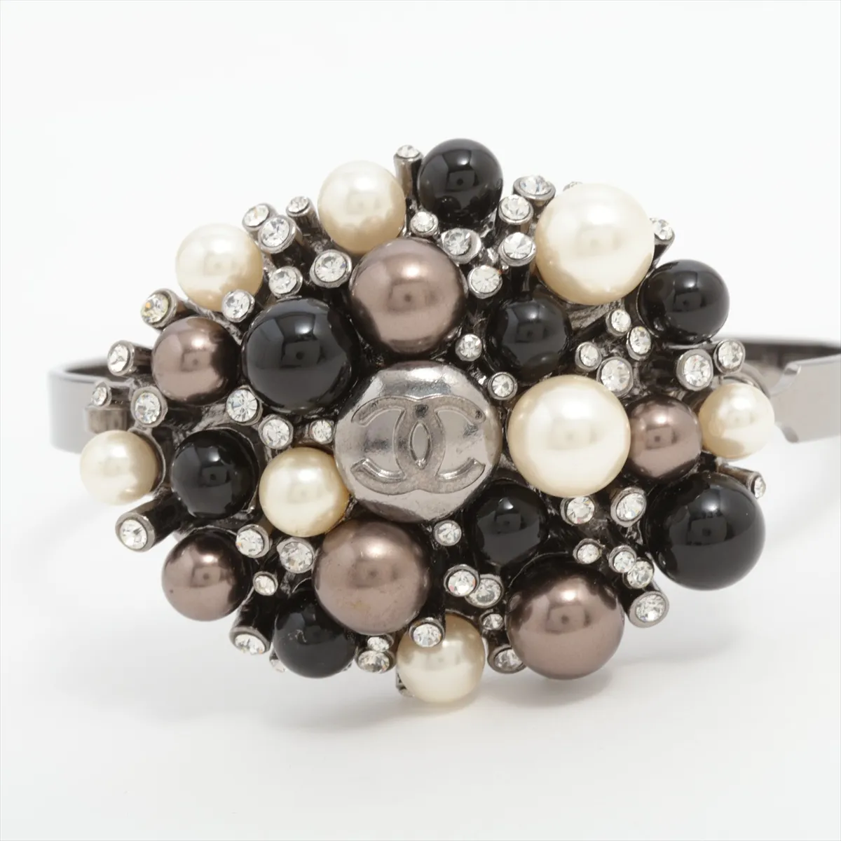 Coco Mark 04A Bangle, GP x Rhinestone x Faux Pearl, Black x Silver. Shows — view 3