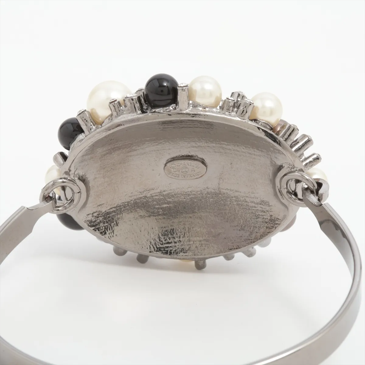 Coco Mark 04A Bangle, GP x Rhinestone x Faux Pearl, Black x Silver. Shows — view 4