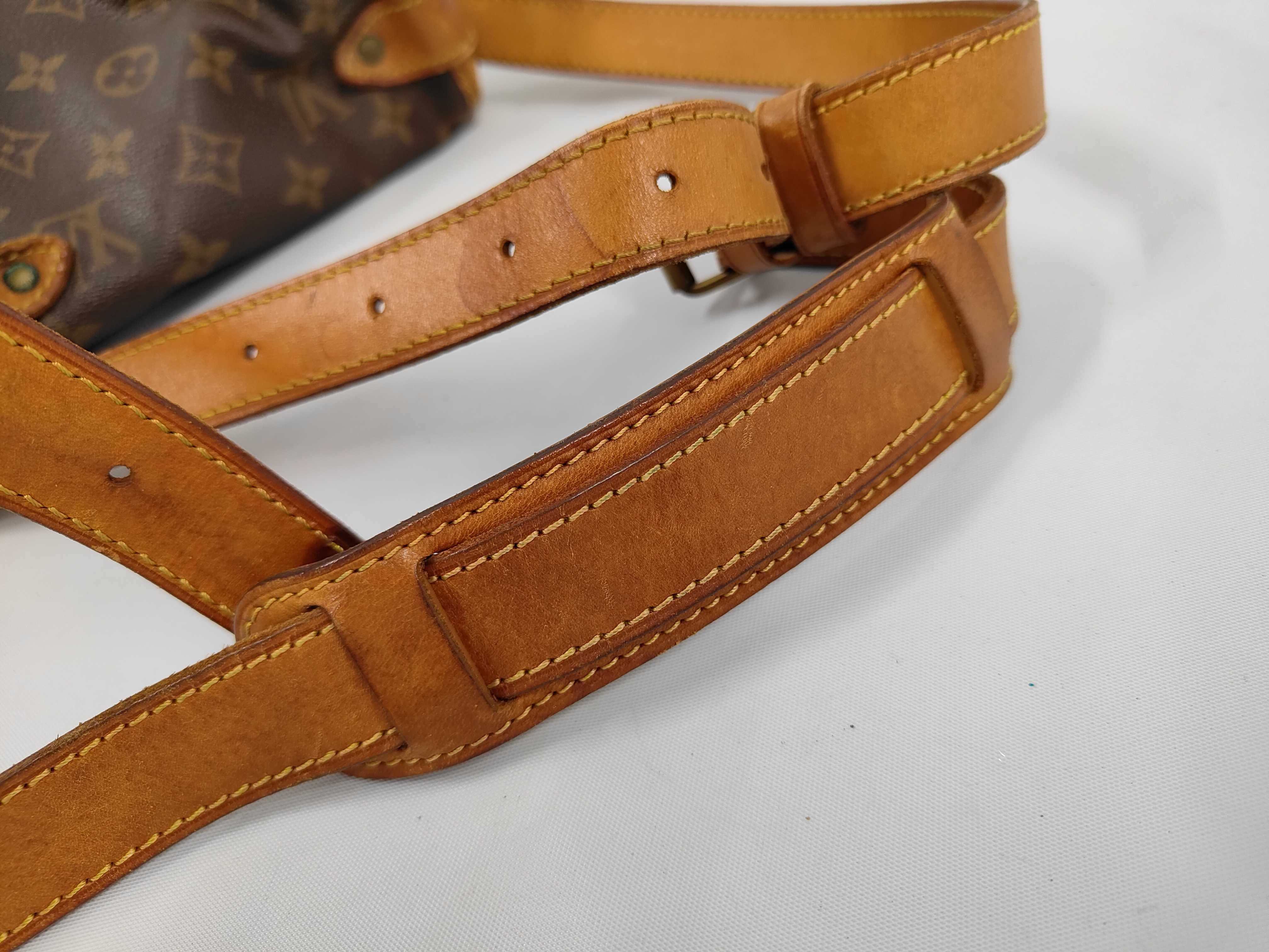 LV Monogram Saumur 35 Shoulder Bag M42254 Shoulder Bag — view 5