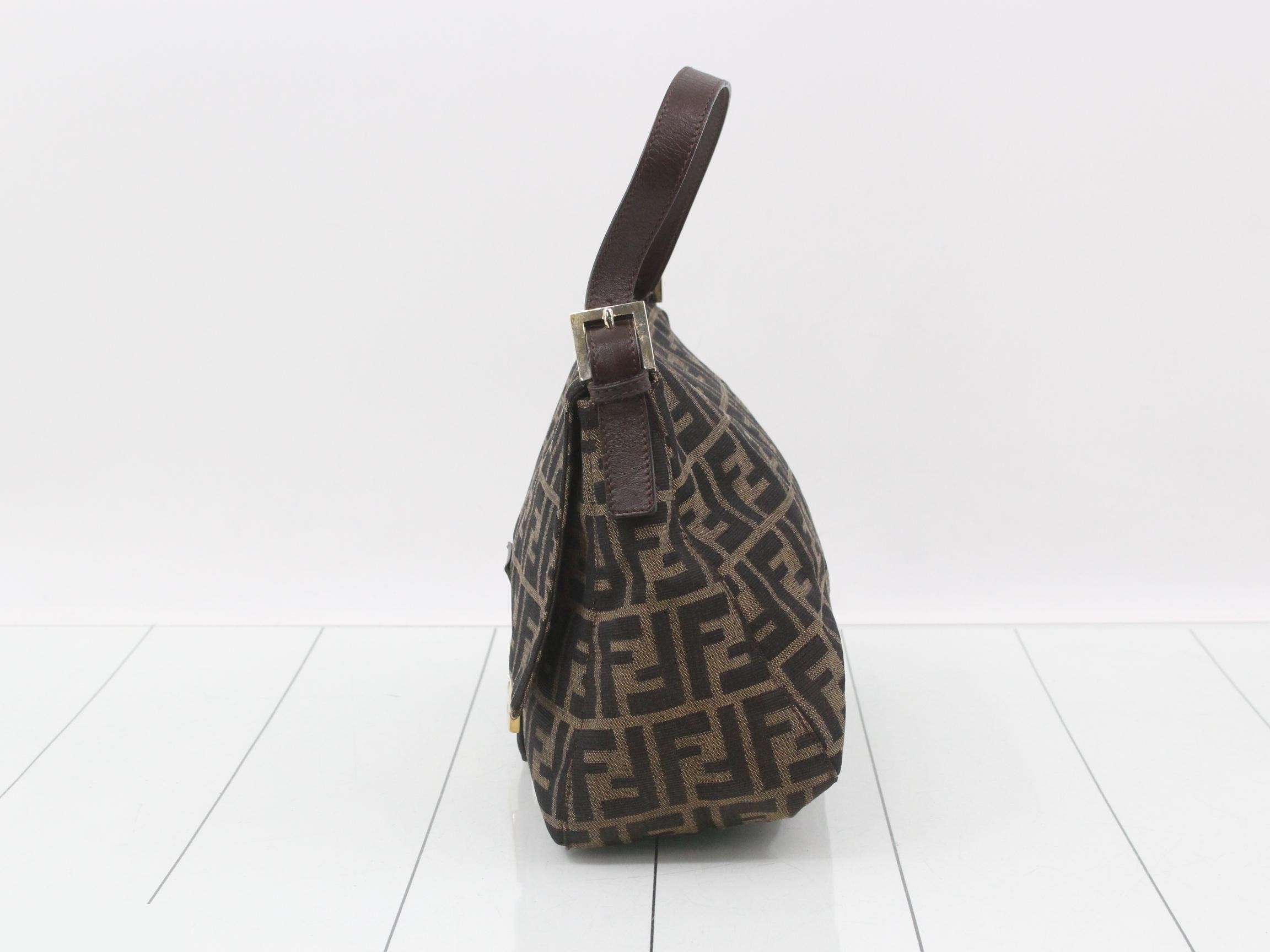 Mamma Bucket - Other Line - Bags & Shoulder Bags - Gold — view 3