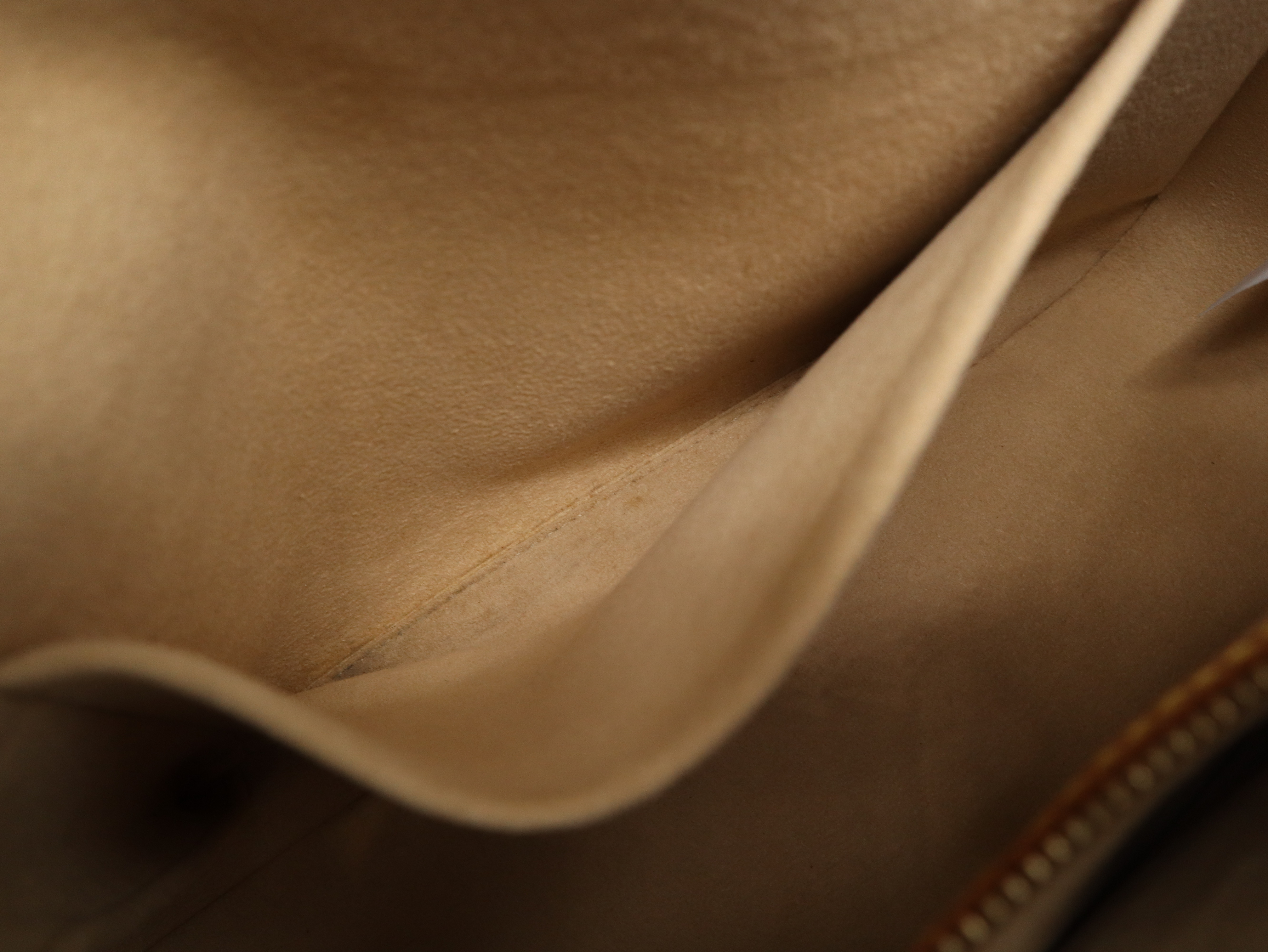 M51181 Monogram Cite GM Tote Bag — view 13
