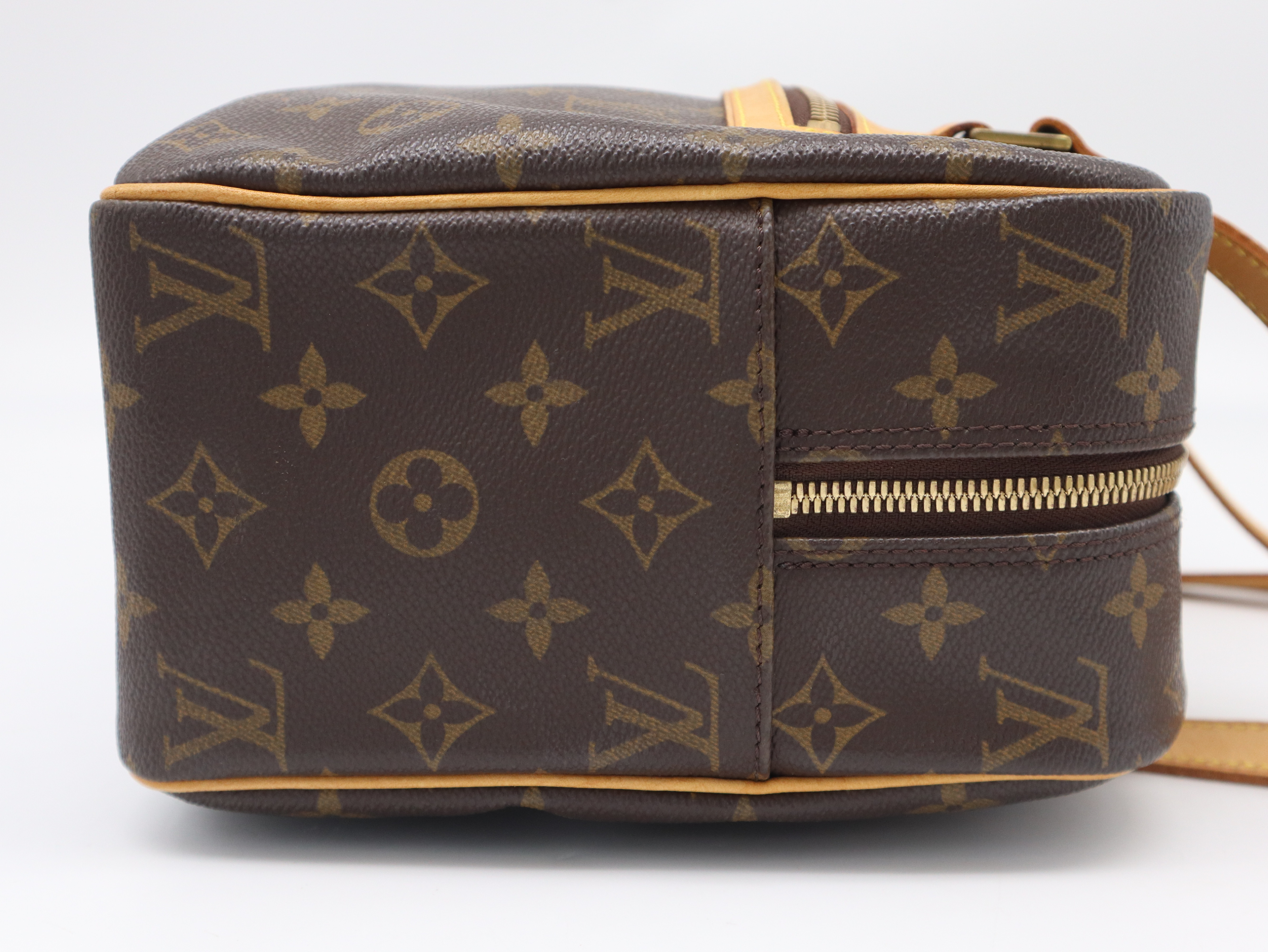 M51181 Monogram Cite GM Tote Bag — view 4