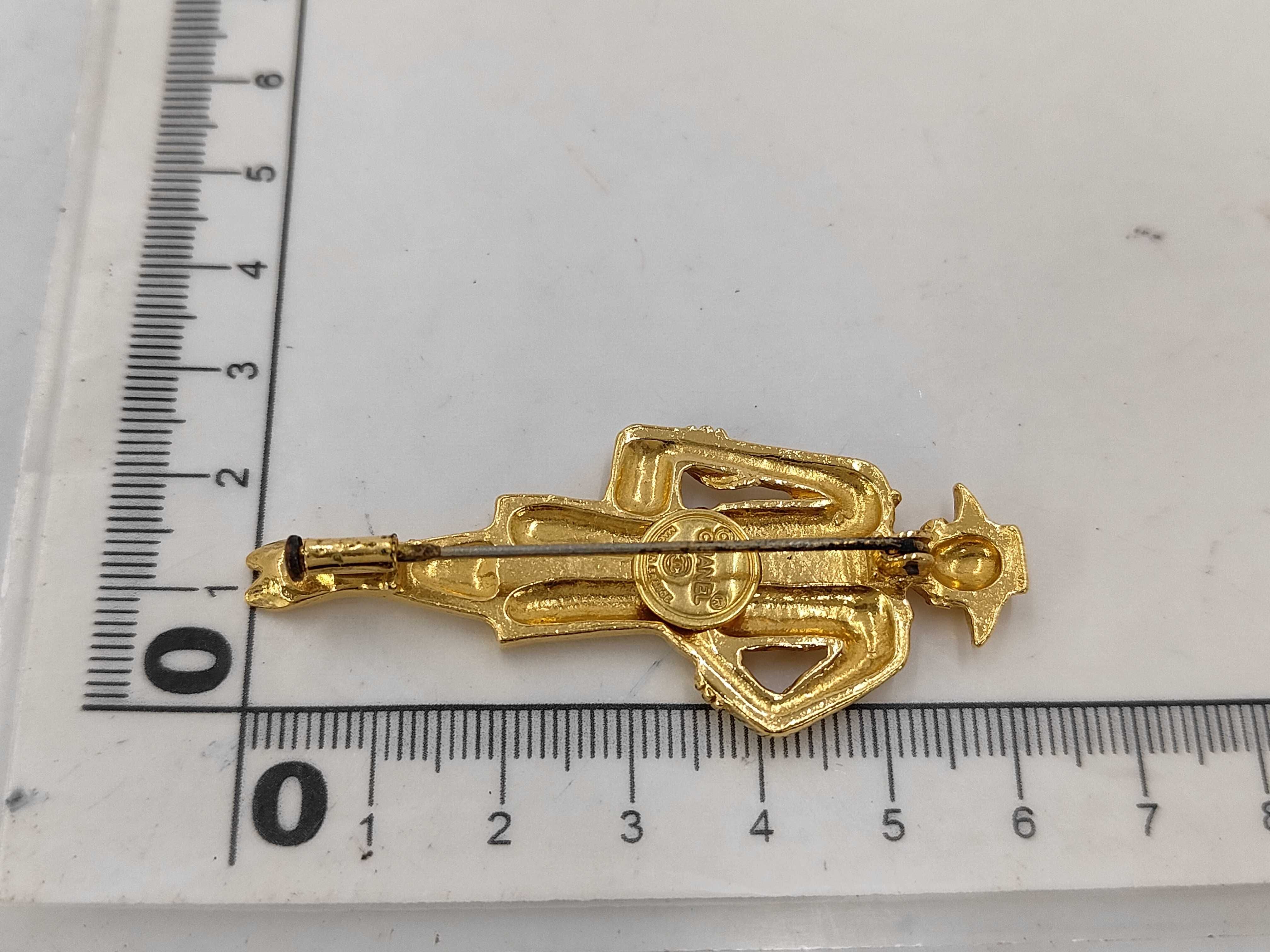 Mademoiselle Brooch — view 5