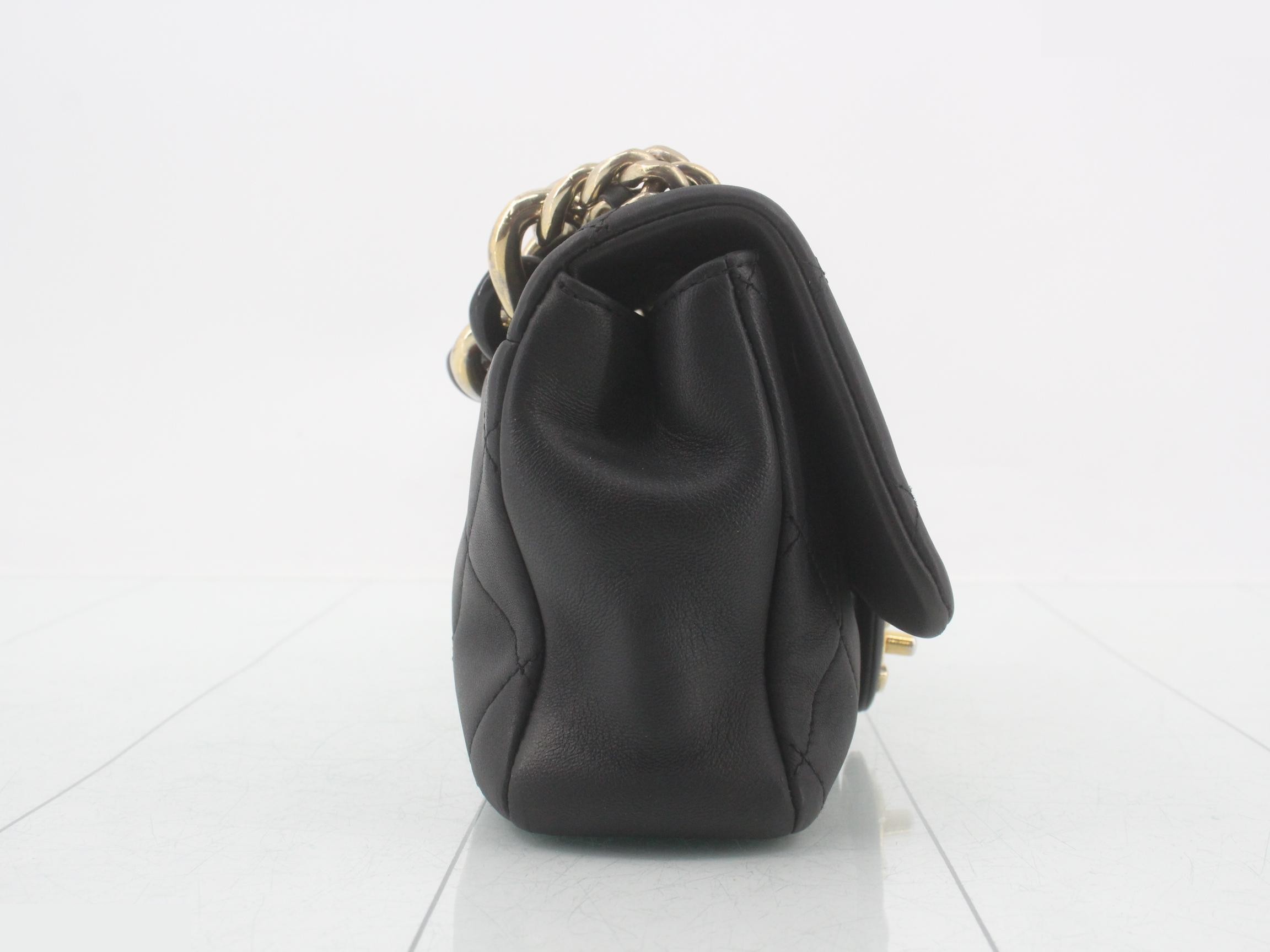 Matelassé (bag) - Shoulder bag — view 4
