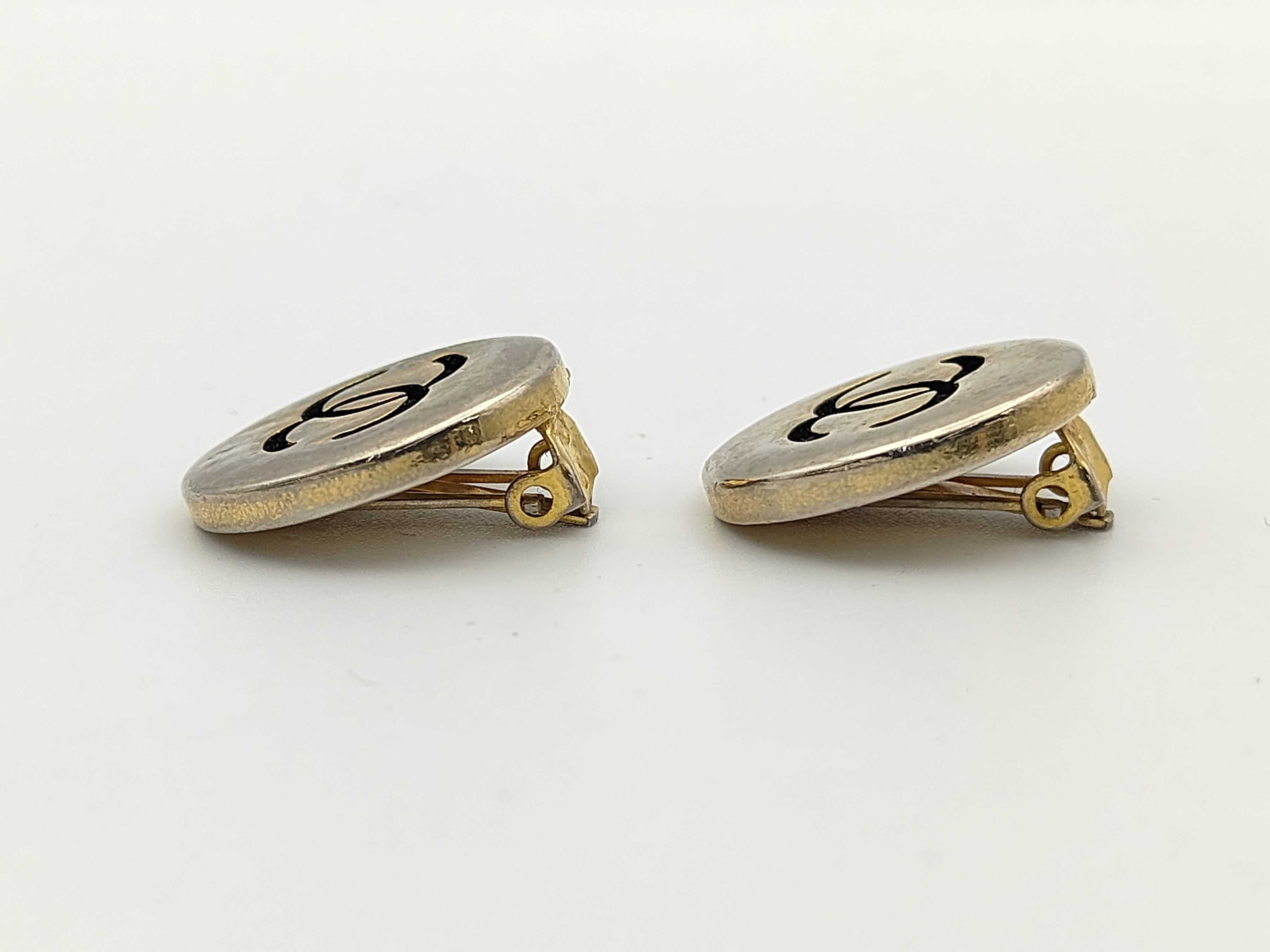 earrings — view 3