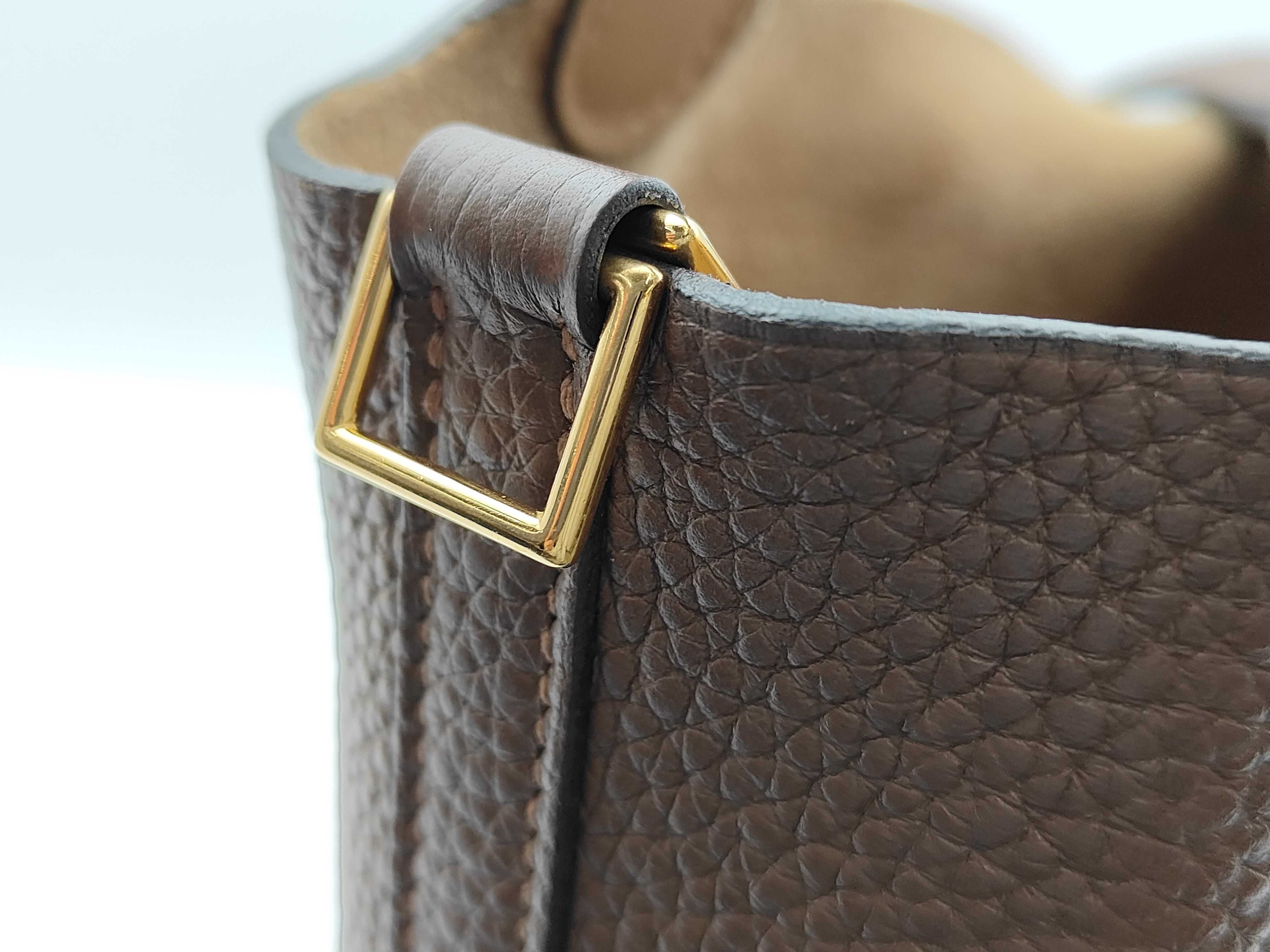 Picotin Lock 18 PM Eclat Taurillon Clemence Leather Arzan x Biscuit Gold Hardware Handbag — view 8