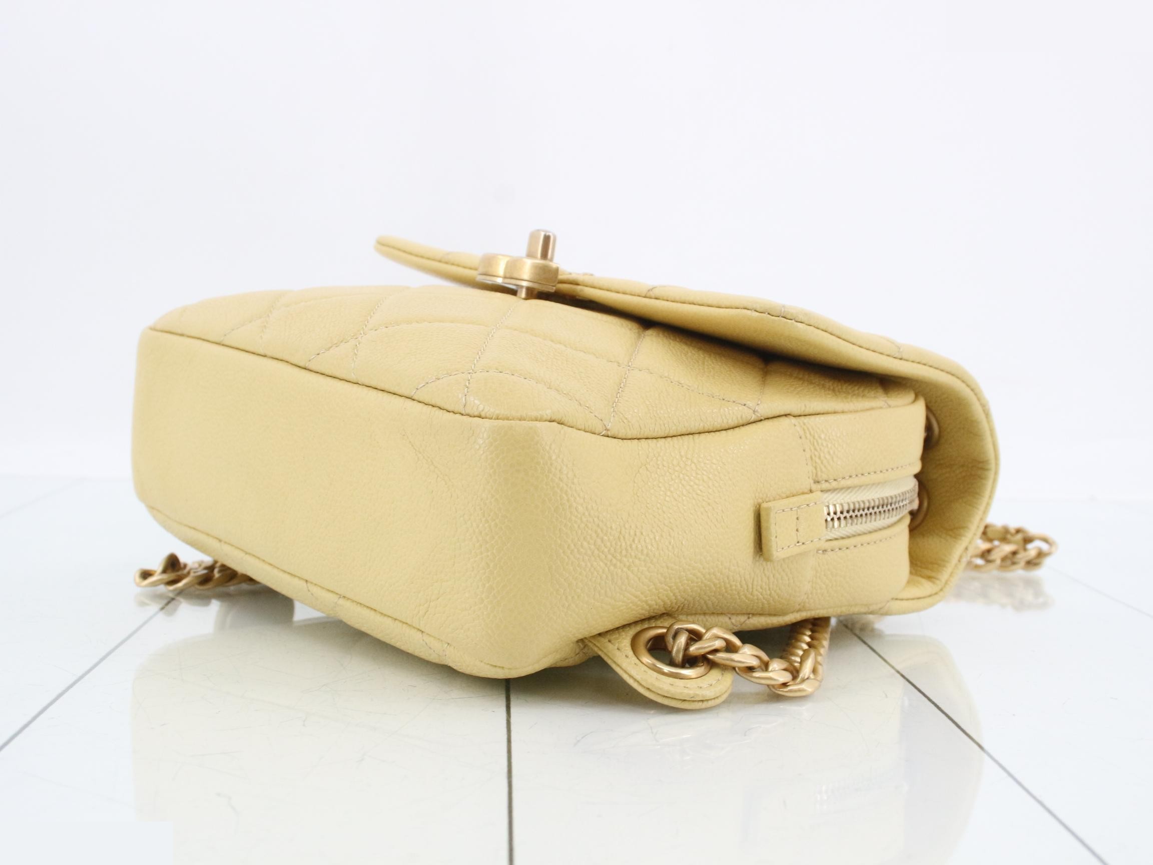 Caviar skin Coco Mark chain backpack — view 6