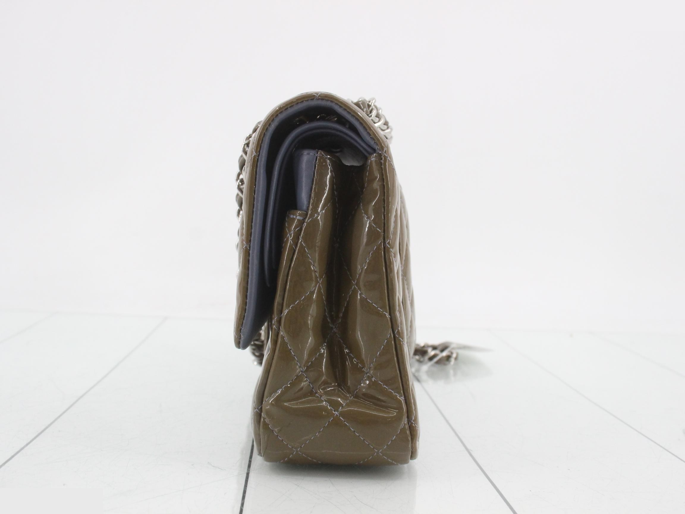 Matelassé 25 Double Flap Chain Shoulder Bag — view 3