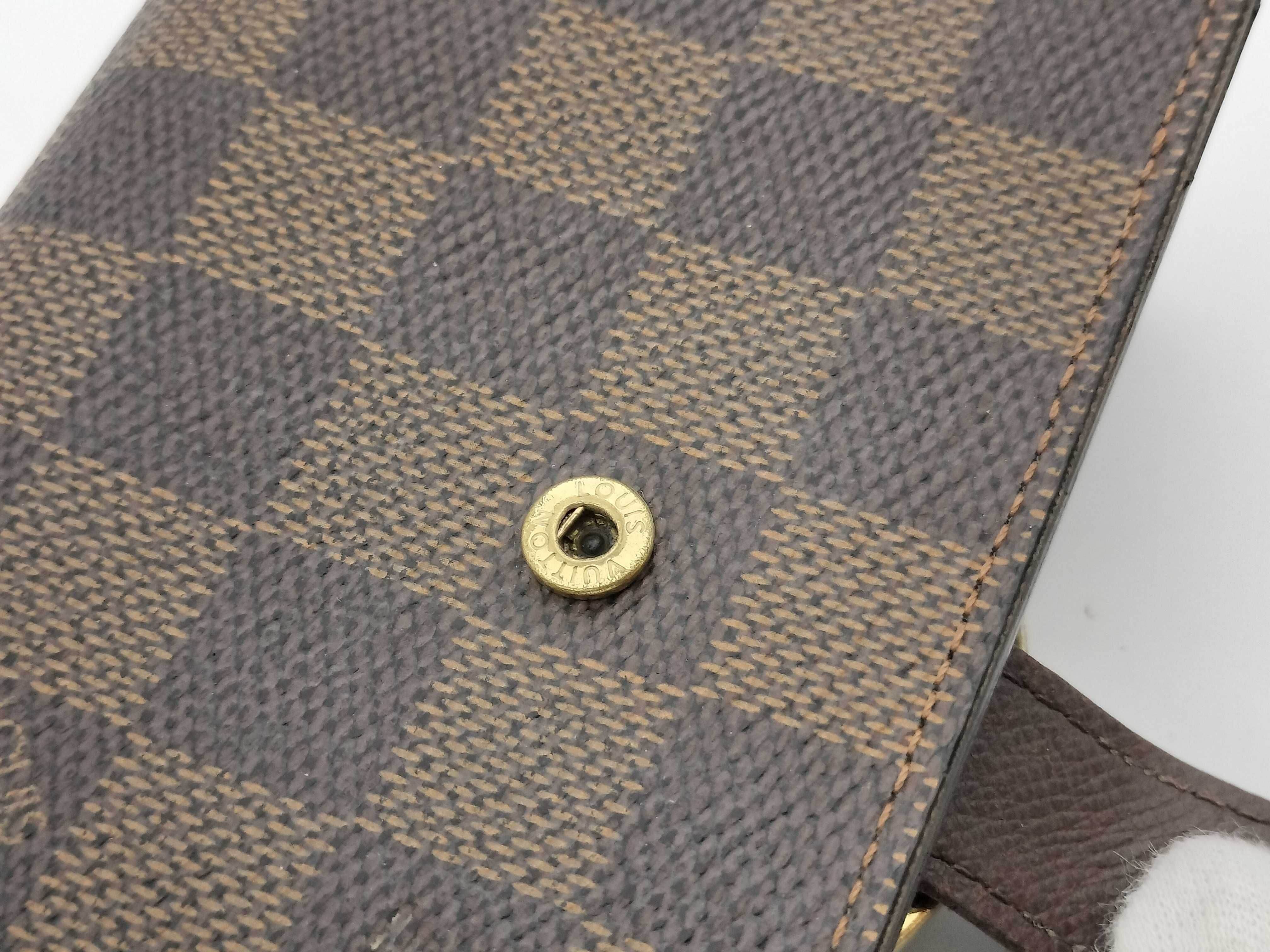 Damier Portemonnaie Viennois Wallet — view 9