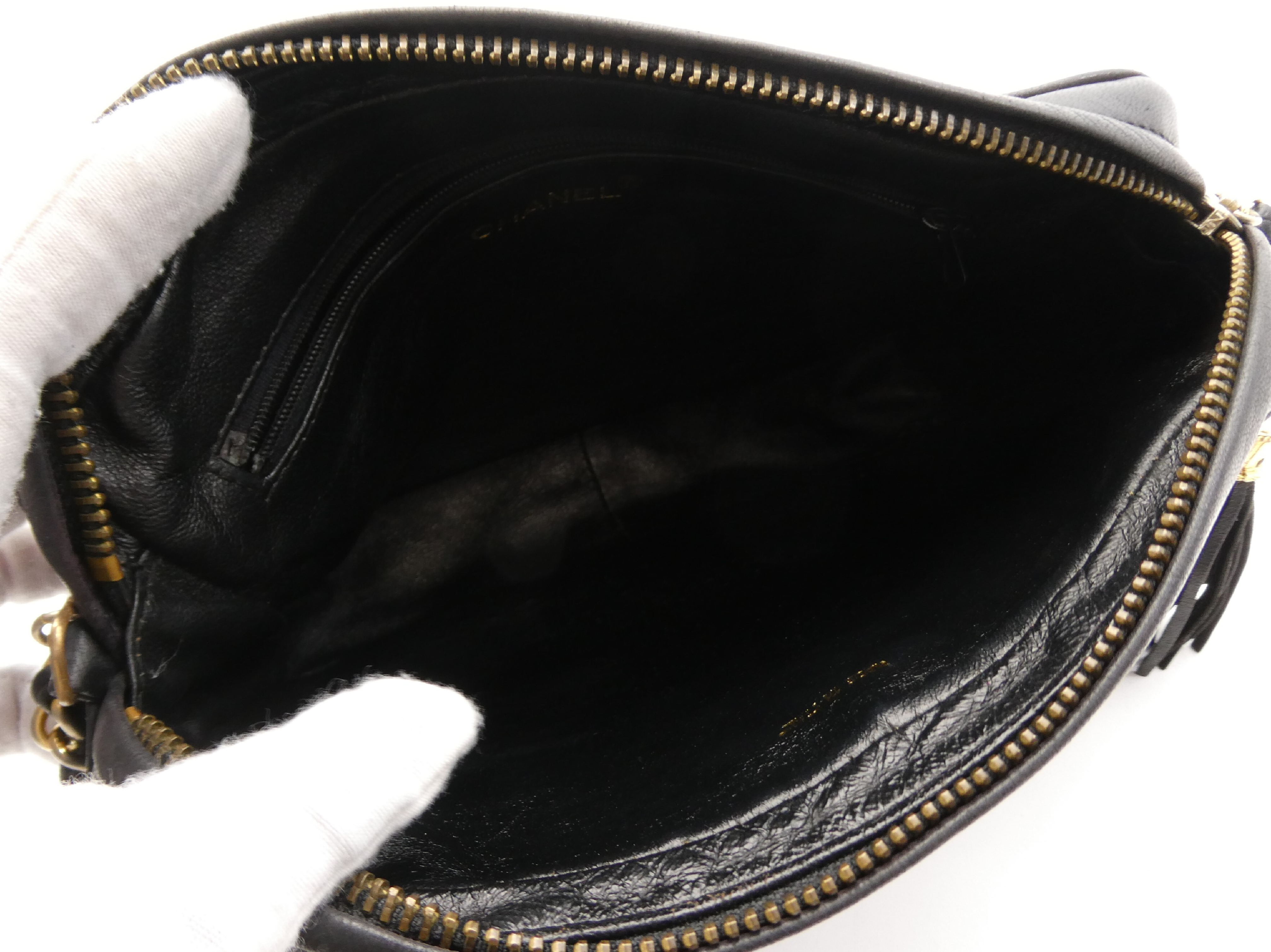 Matelassé Coco Mark Fringe Chain Shoulder Bag — view 7