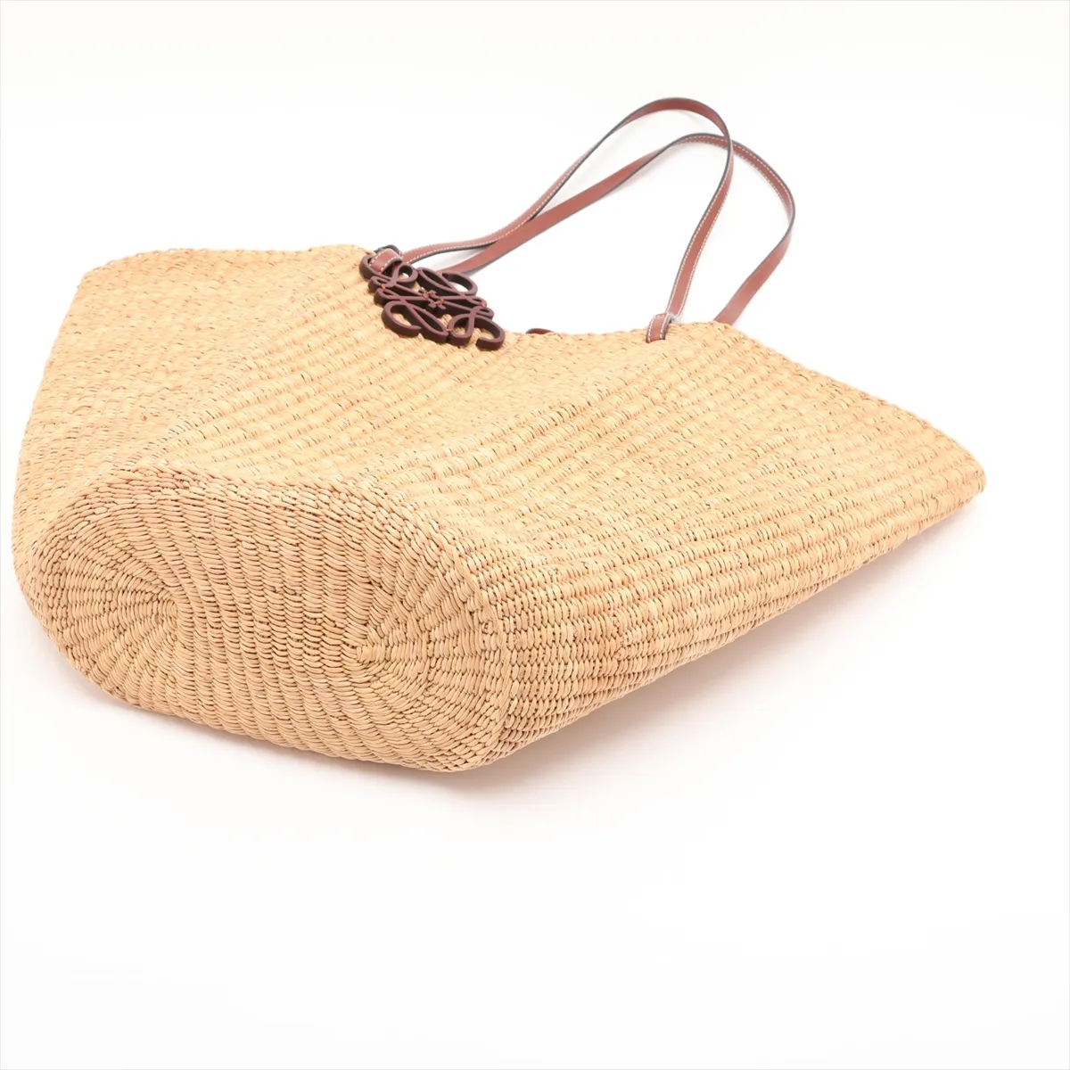 Anagram Shell Basket Medium Raffia x Leather Tote Bag, Beige — view 3