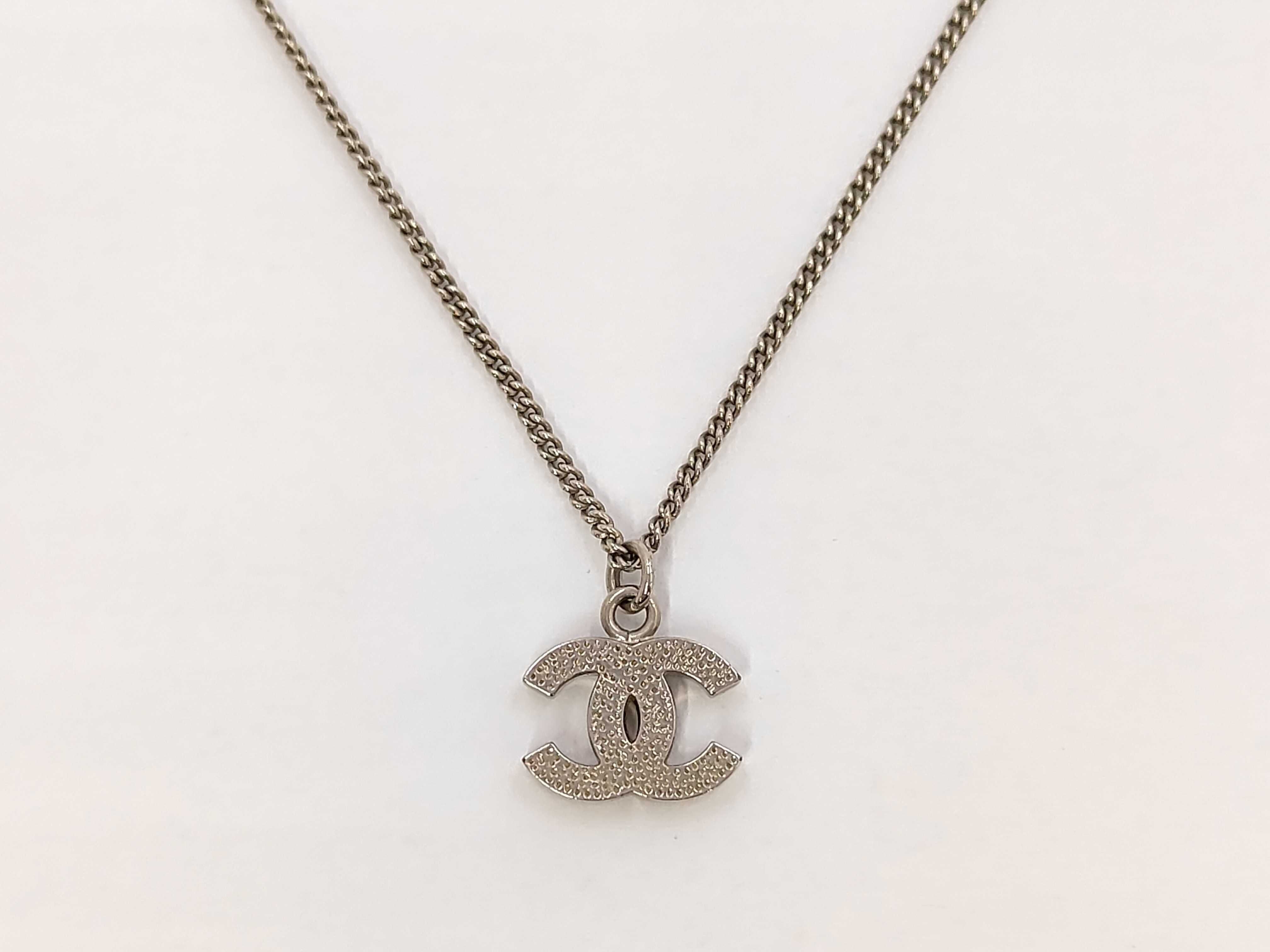 Necklace B11V Coco Mark Rhinestone Silver Necklace — view 2