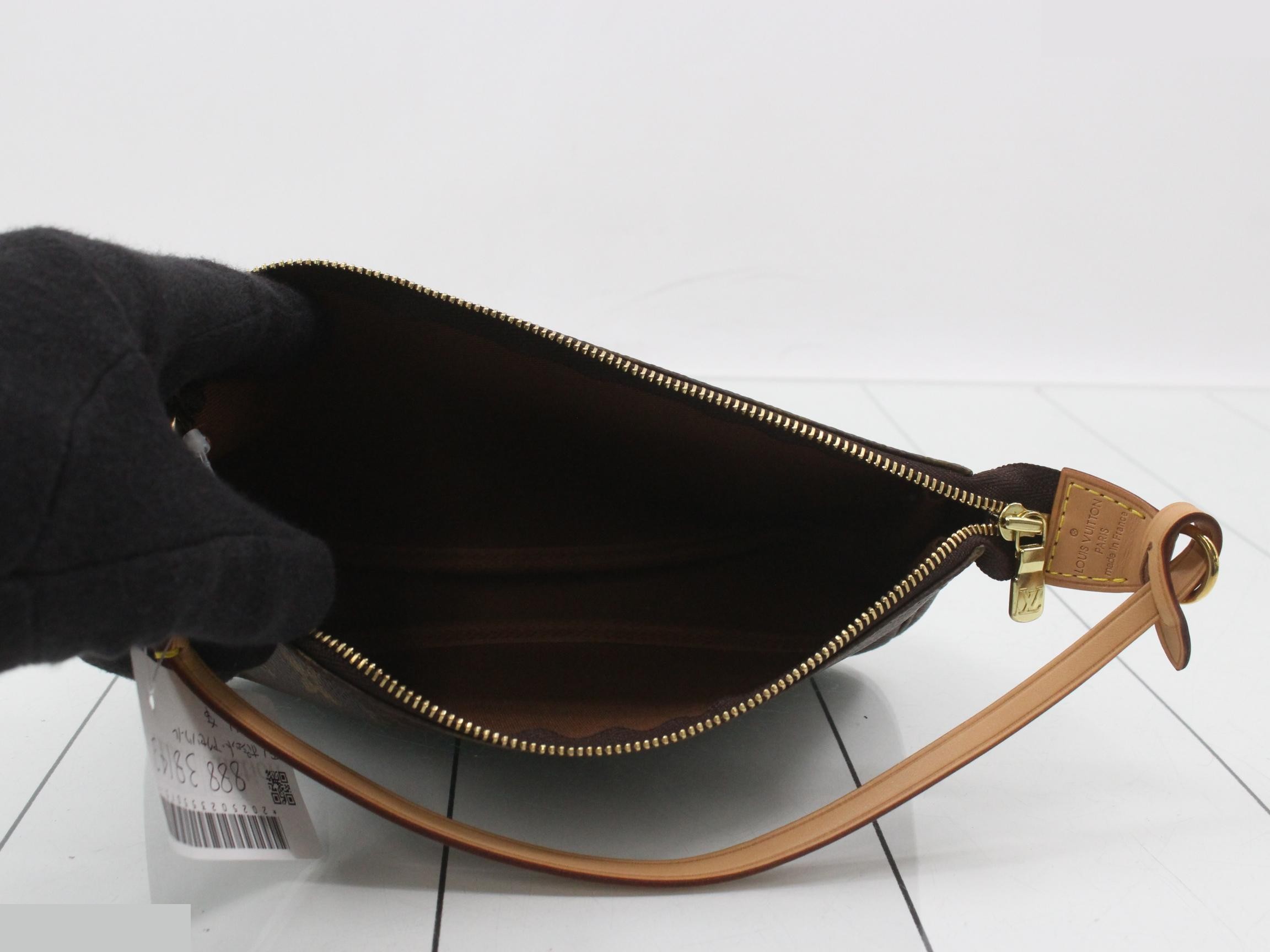Pochette Accessoires BJ0011 (with dust bag) — view 4