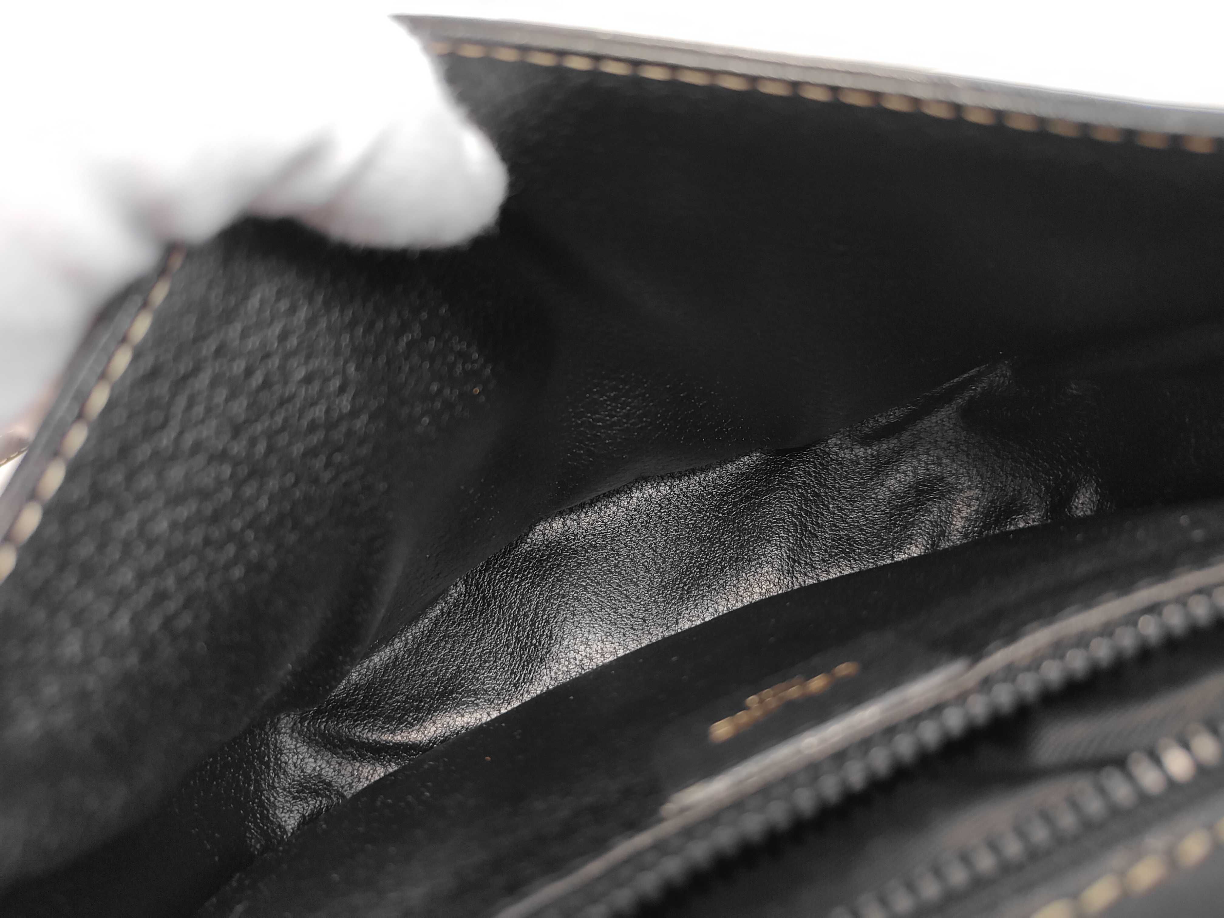 Vintage Leather Shoulder Bag — view 9