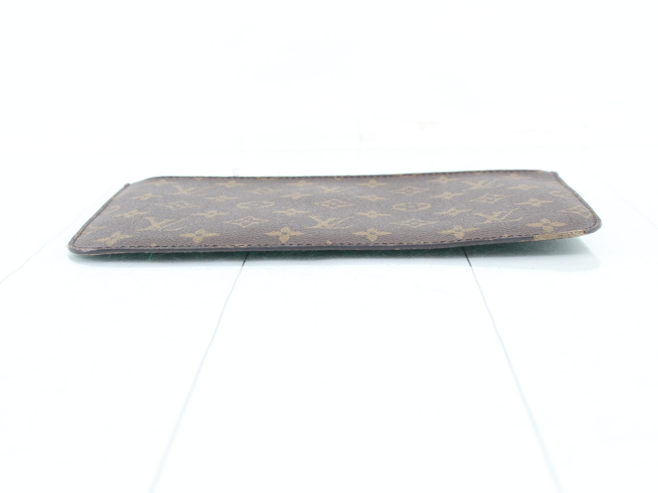 pouch — view 3