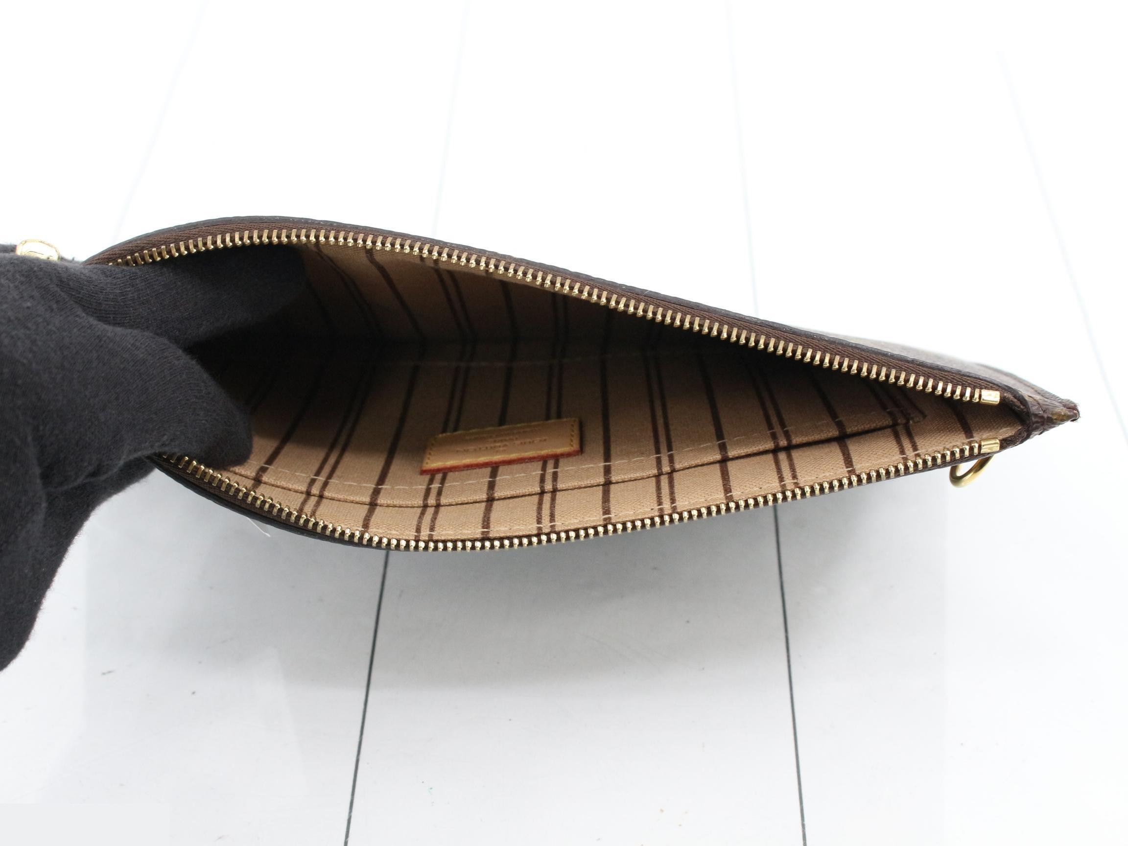 pouch — view 4