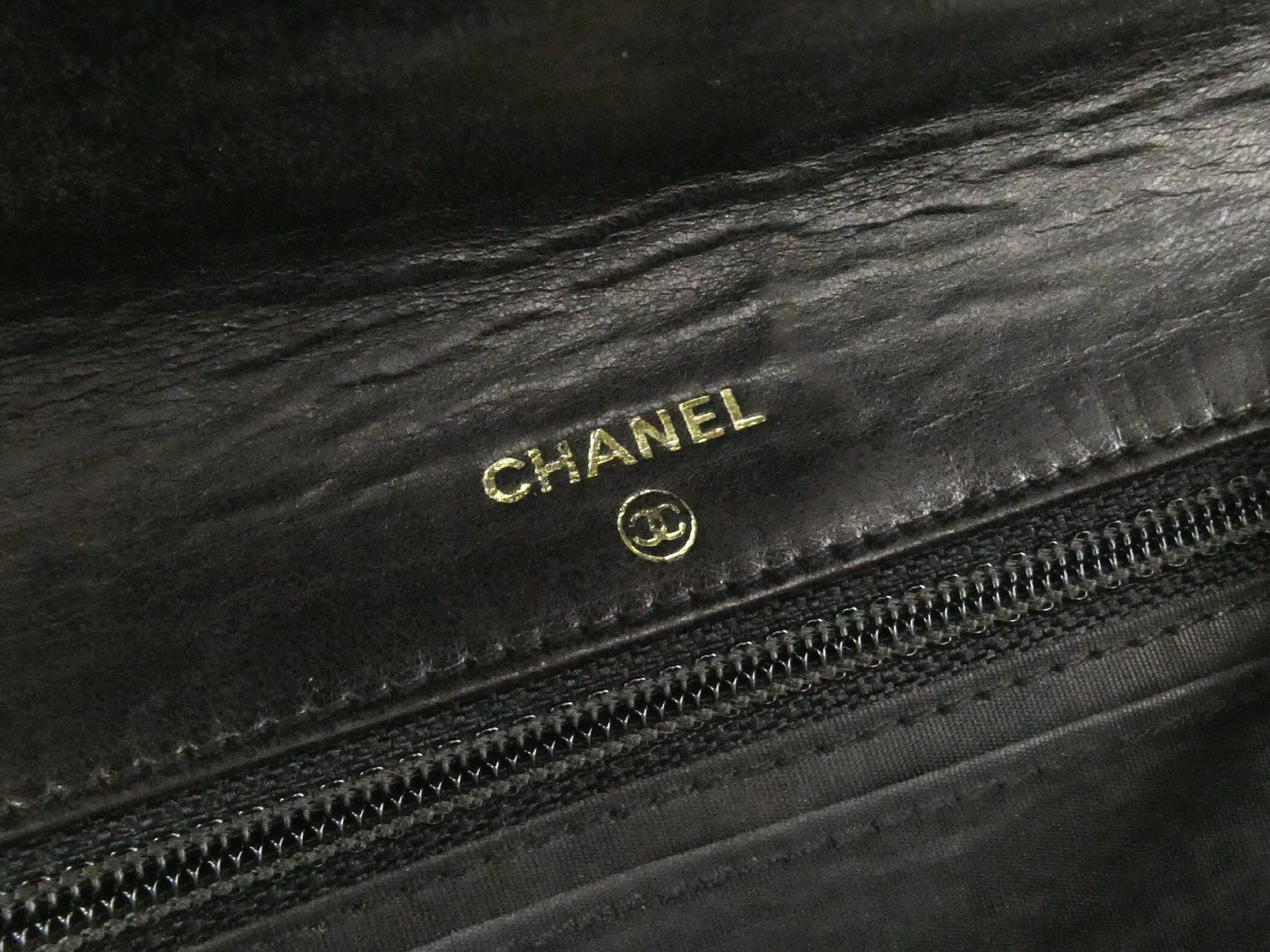 Coco Mark Enamel Chain Wallet Shoulder Bag — view 9
