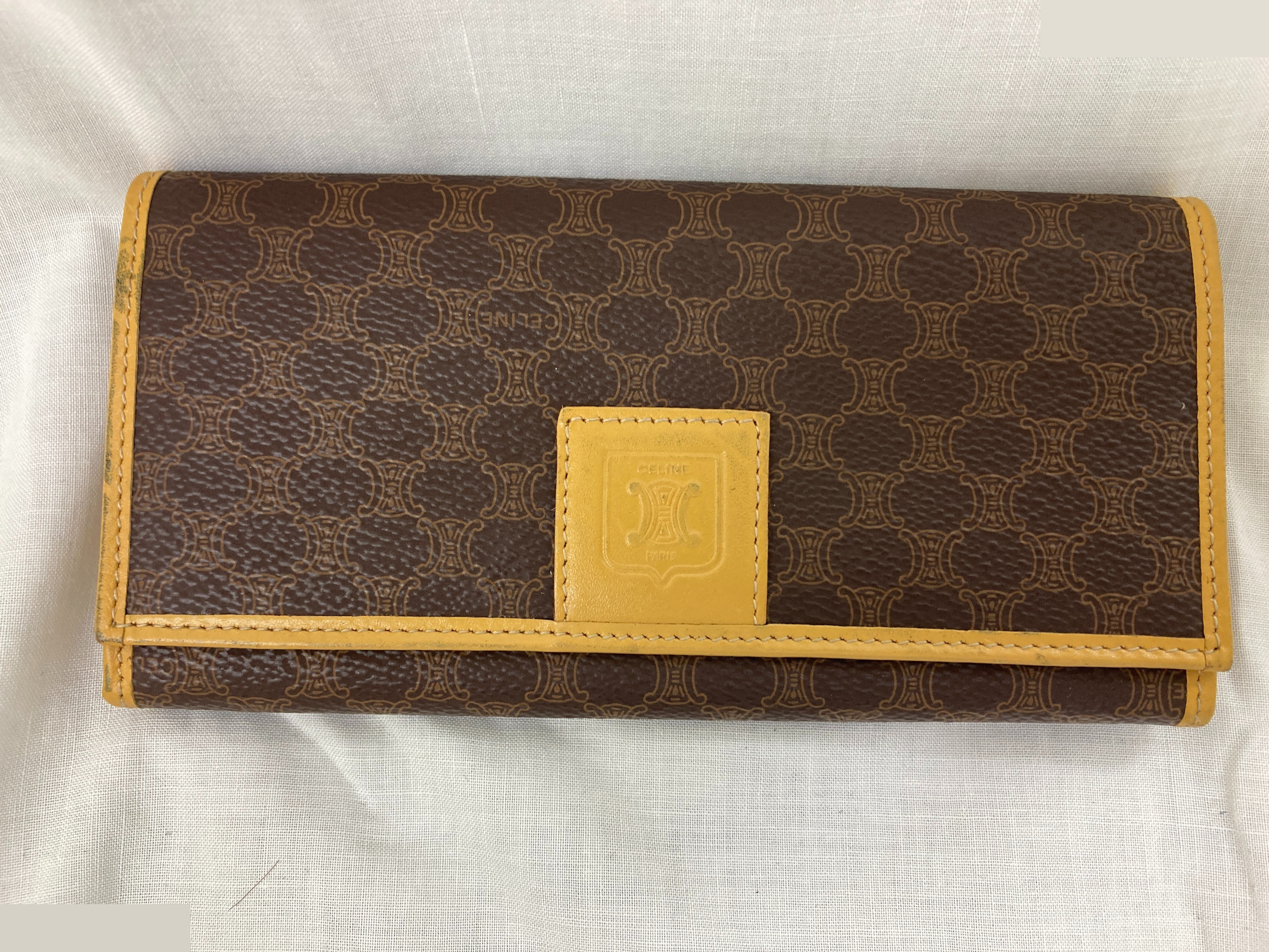 Macadam wallet