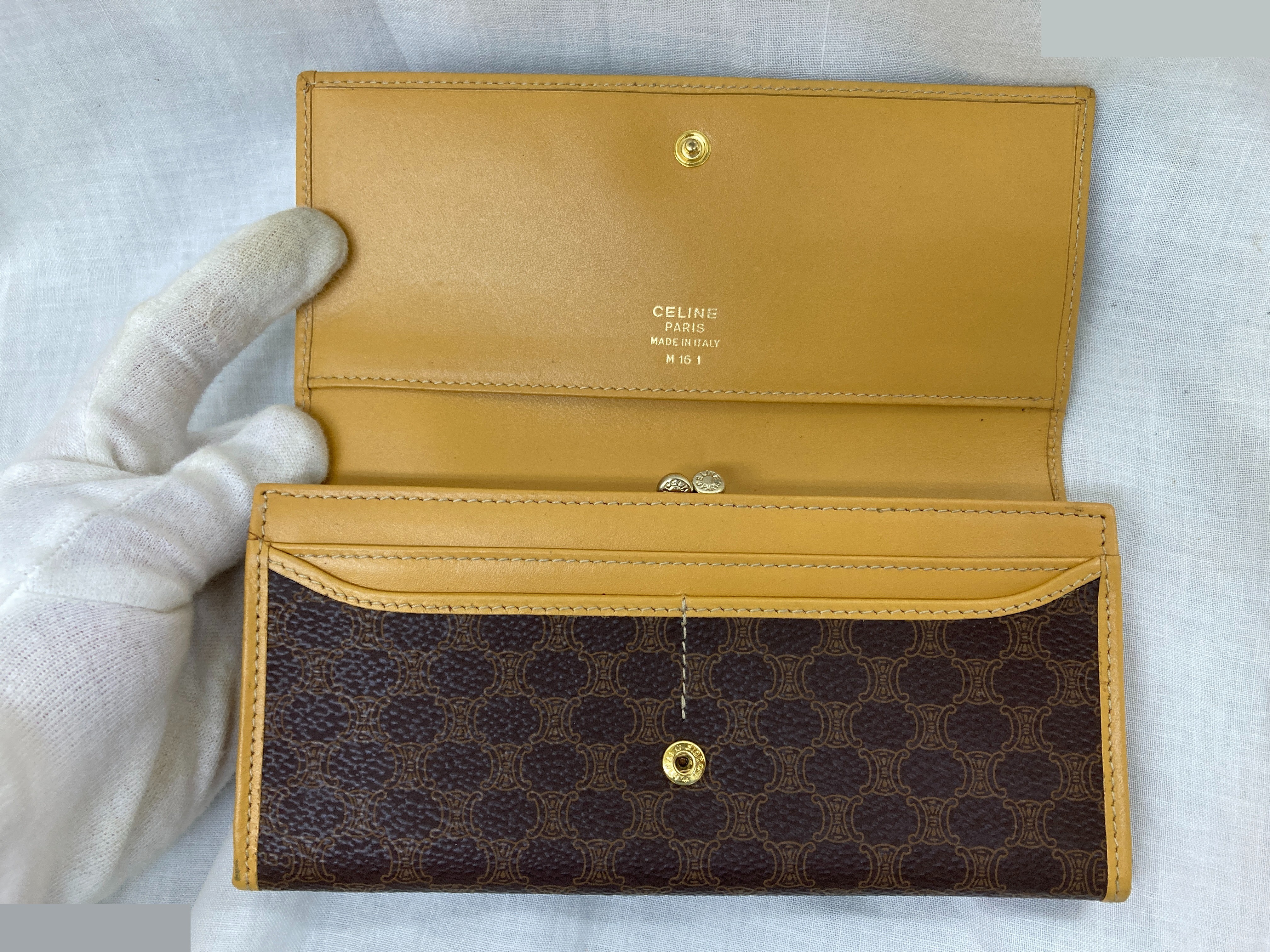 Macadam wallet — view 3