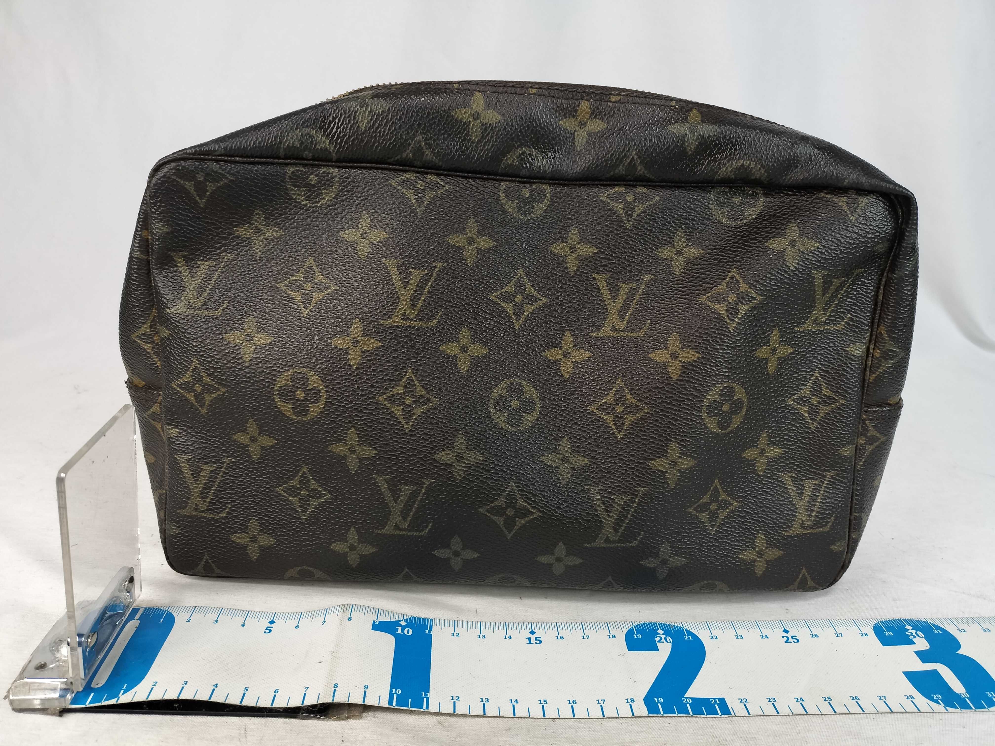 Monogram Louis Vuitton Trousses Toilette 28 Monogram M47522 Second Bag — view 2