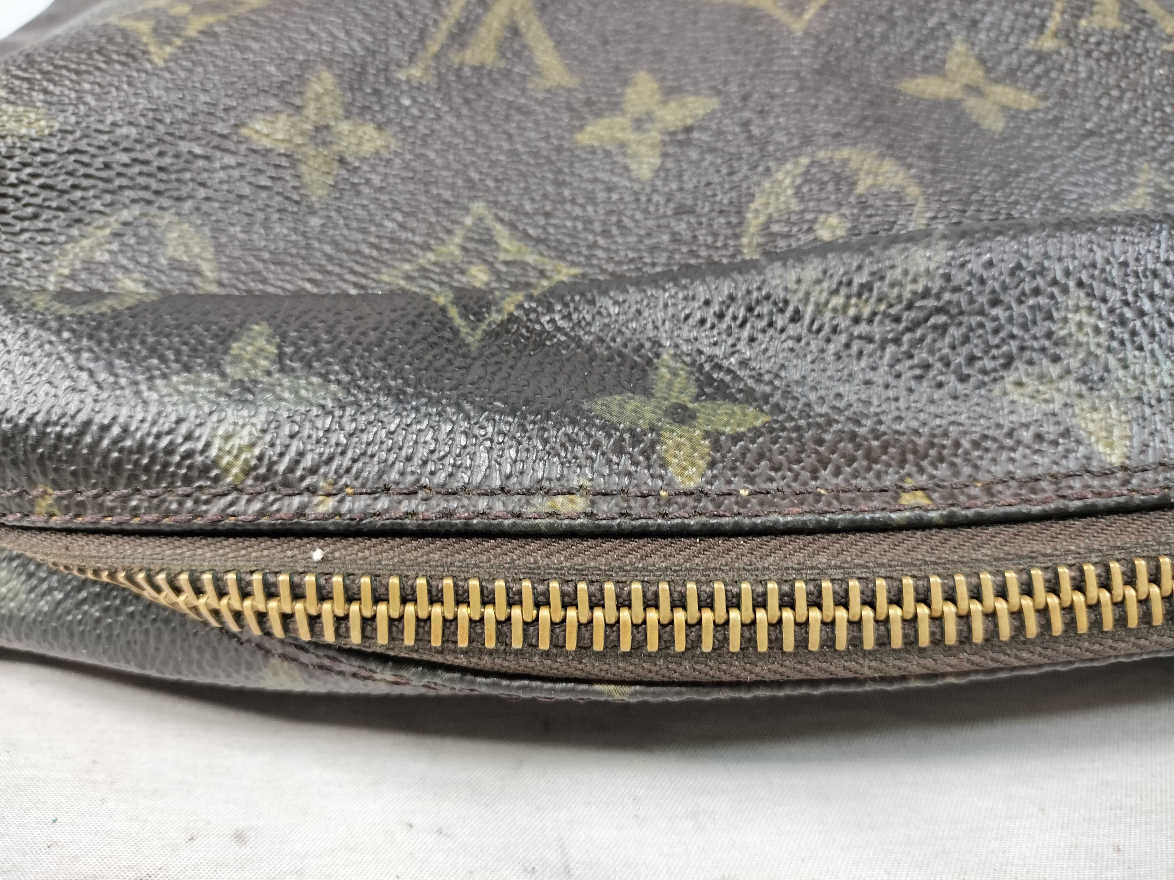 Monogram Louis Vuitton Trousses Toilette 28 Monogram M47522 Second Bag — view 3