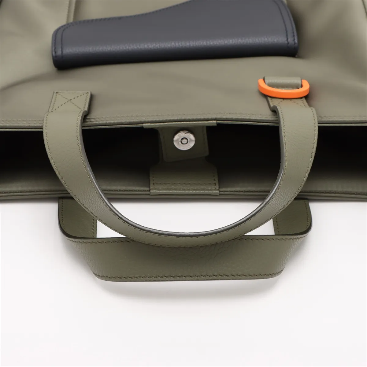 x Sakai Saddle Nylon x Leather 2WAY tote bag Green x Navy Anonymous guarantee — view 5
