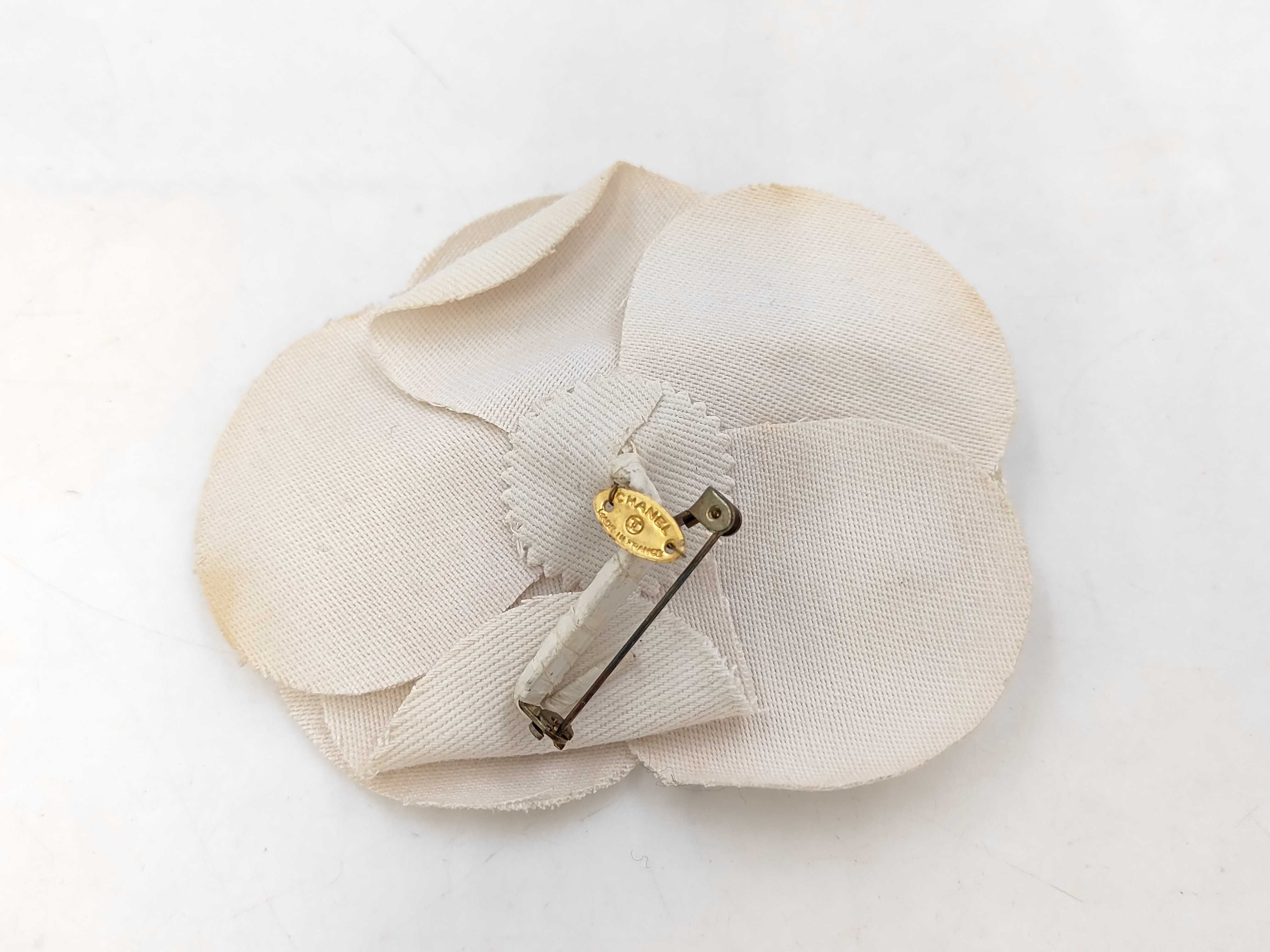 Camellia White Brooch — view 3