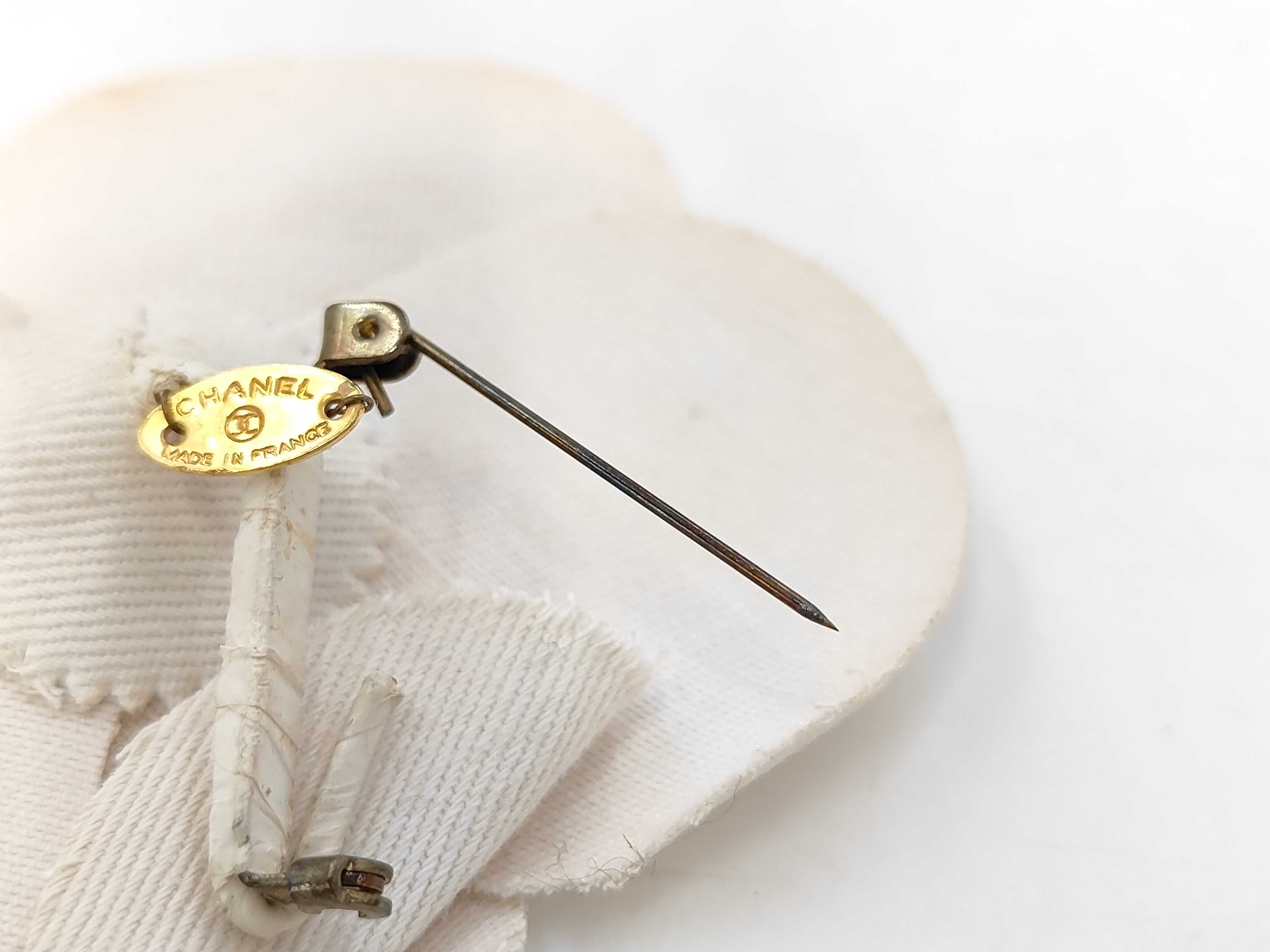 Camellia White Brooch — view 5