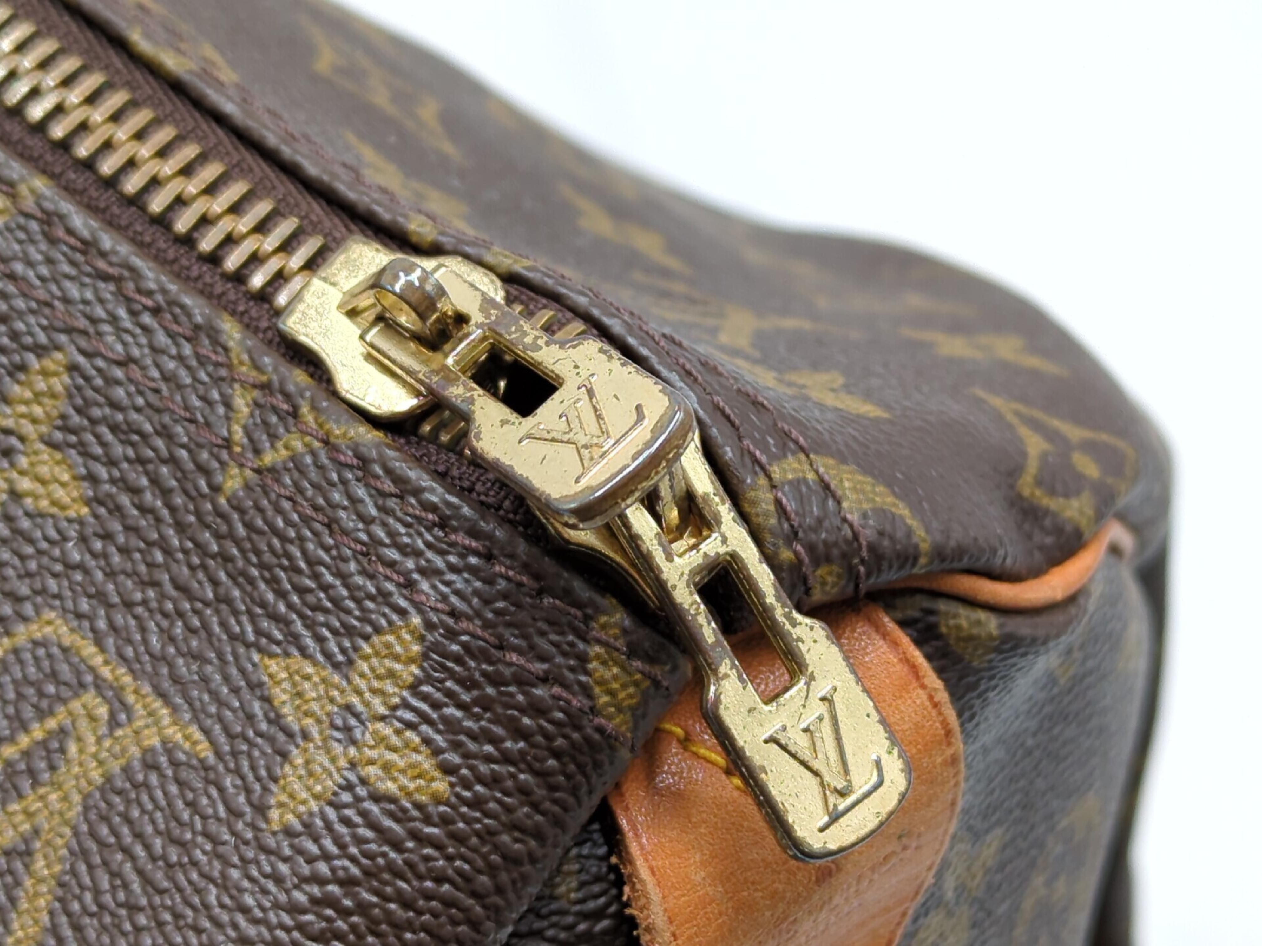 M41424 Monogram Keepall 55 Boston Bag — view 9
