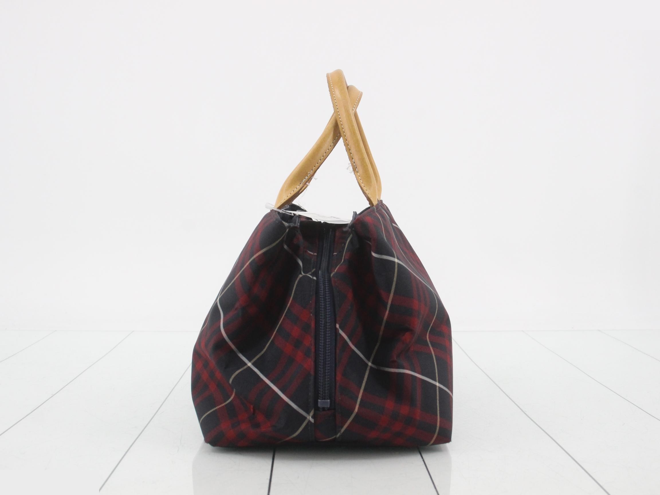 handbag — view 3